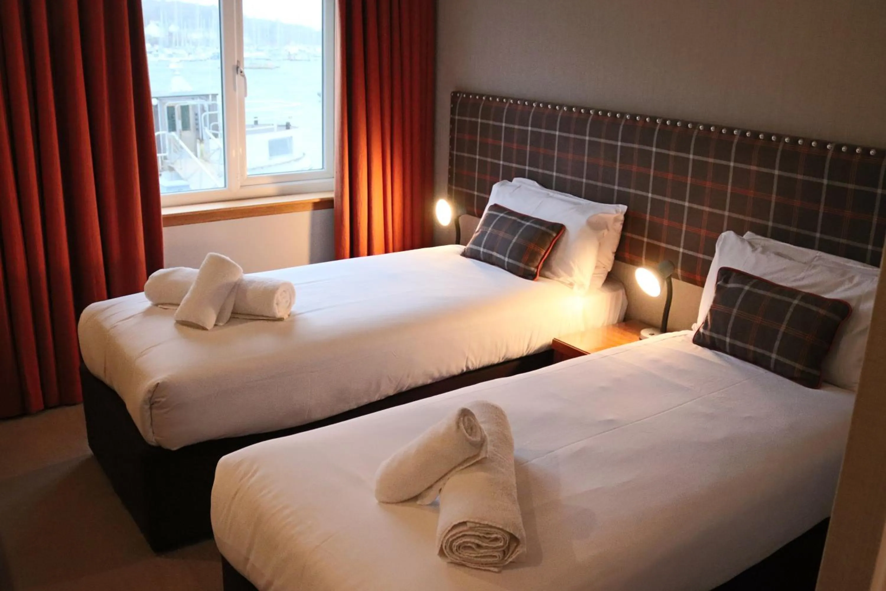 Bed in Anchor Hotel and Seabed Restaurant