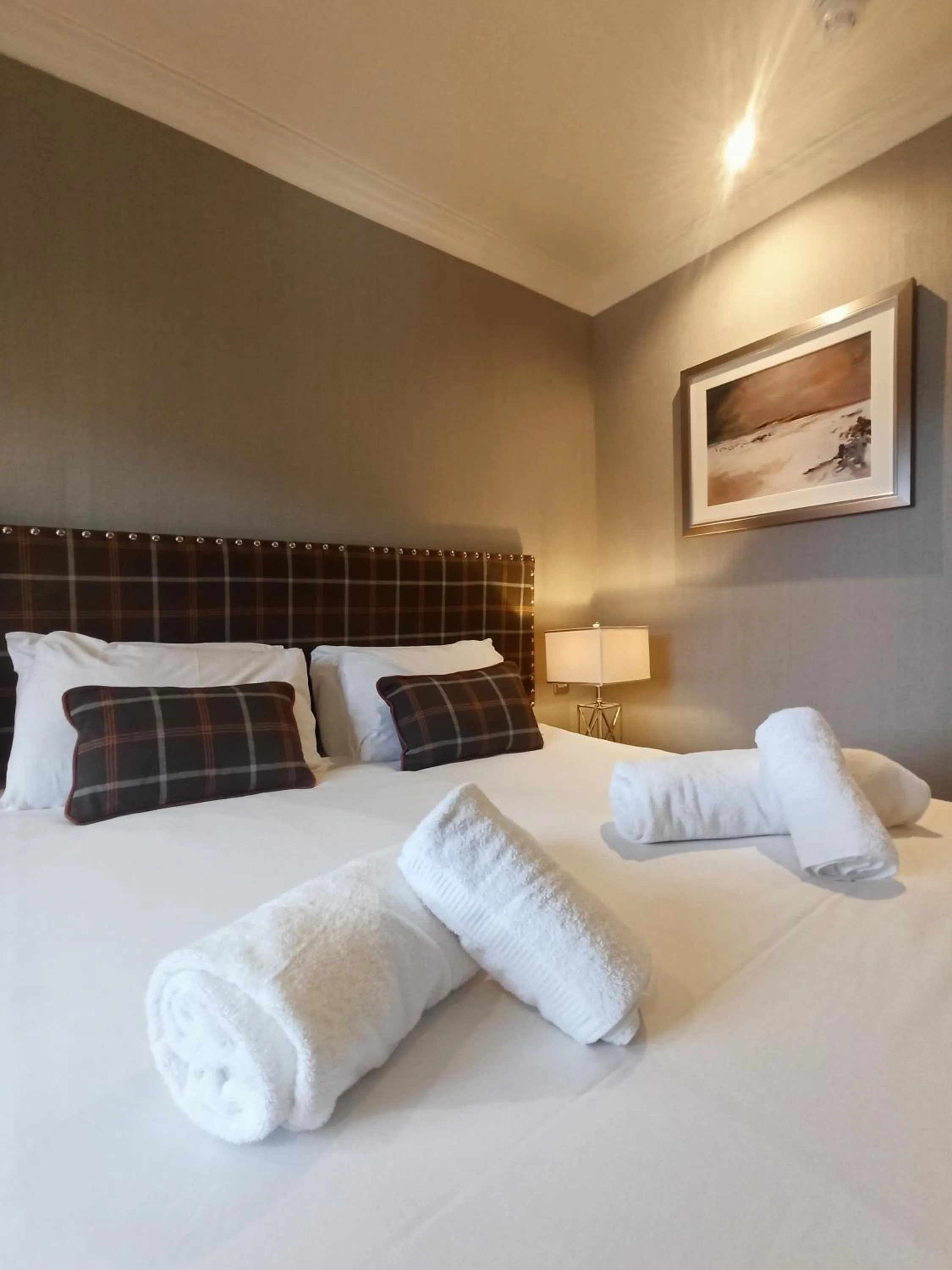 Bed in Anchor Hotel and Seabed Restaurant