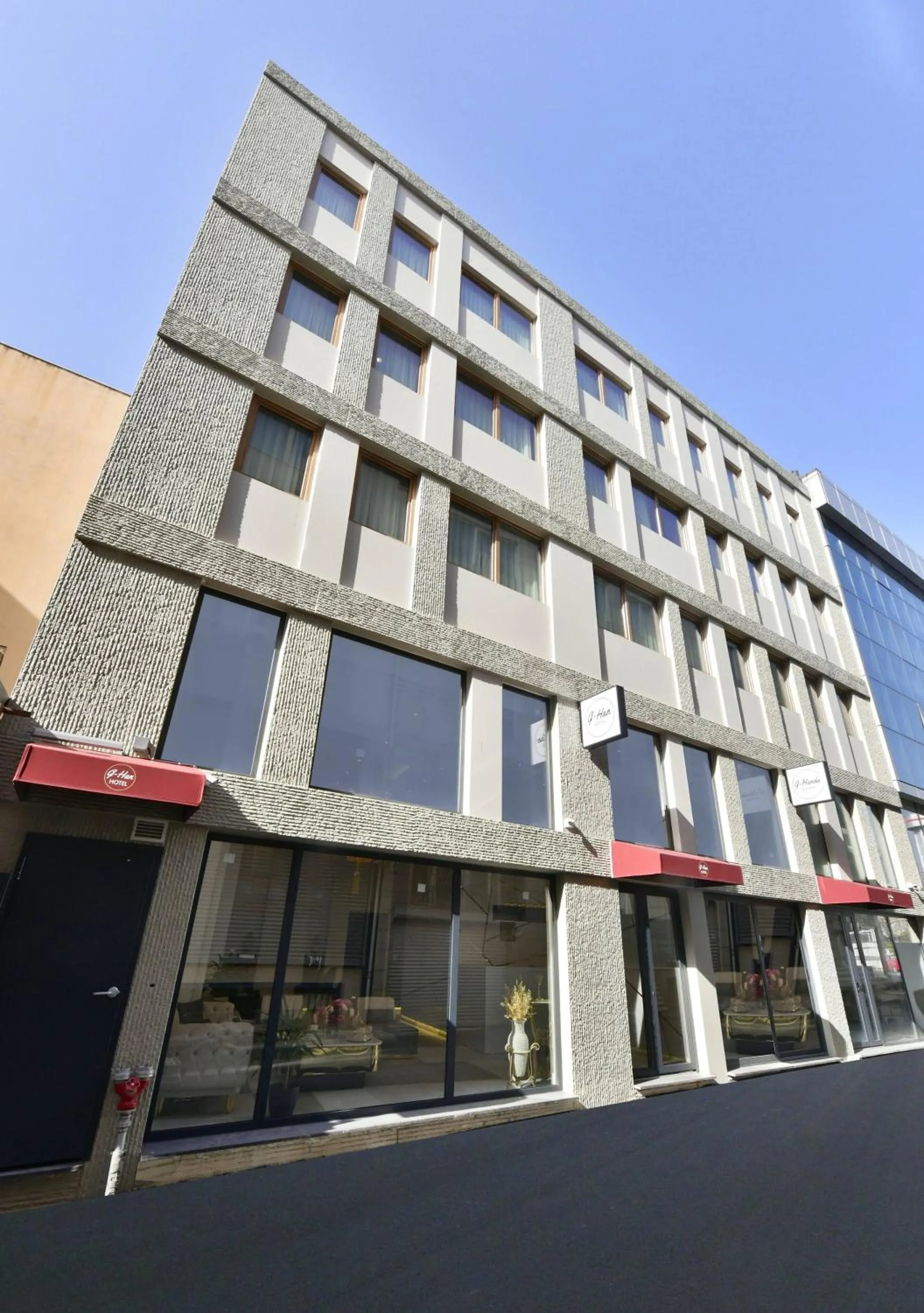 Property building in Ghan Hotel