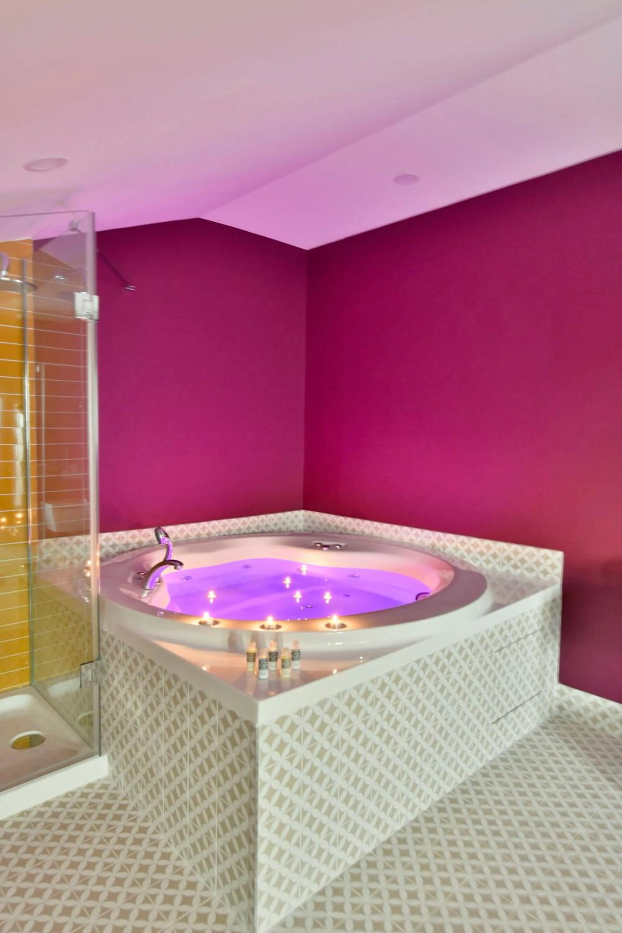 Hot Tub in Ghan Hotel