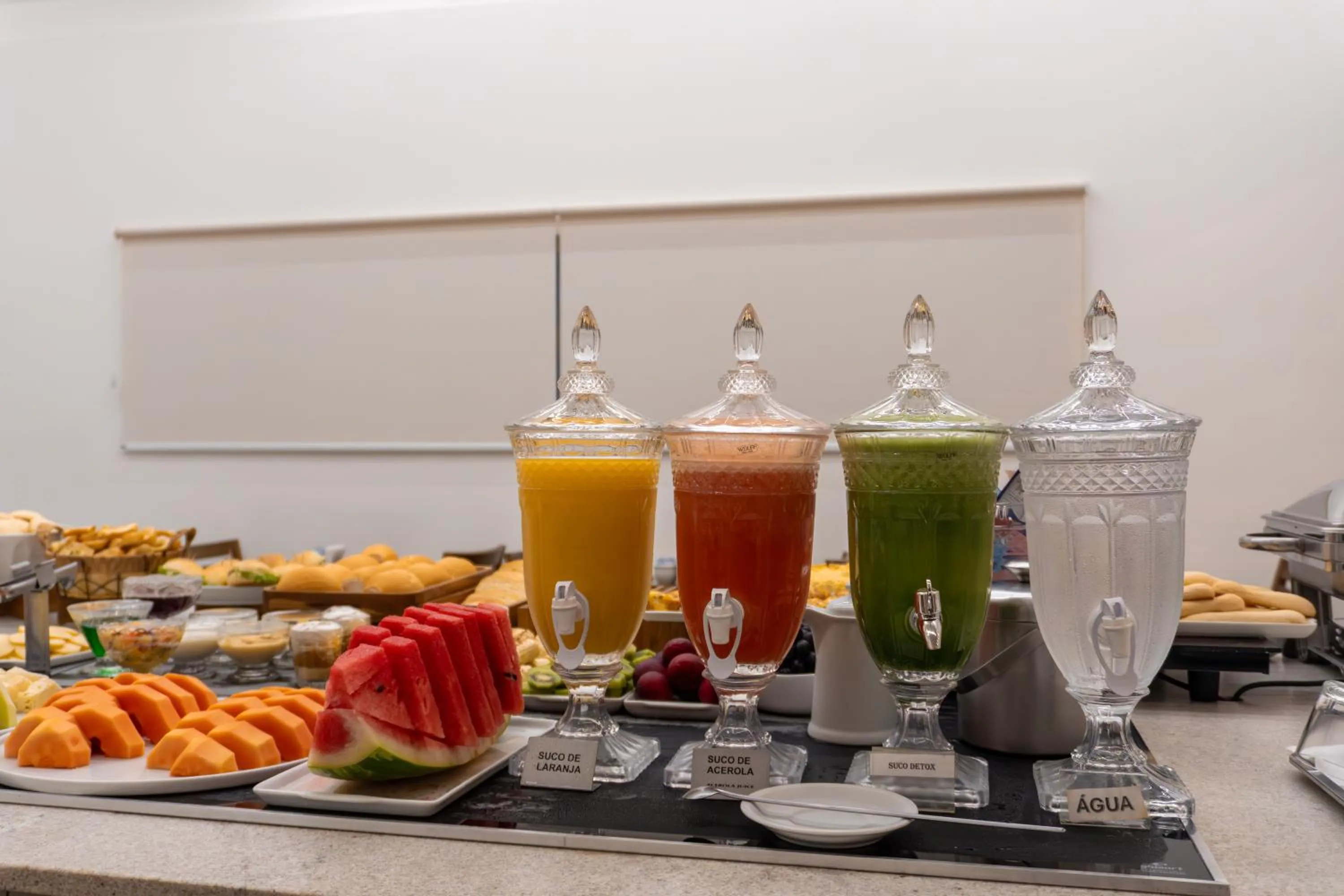 Food and drinks in Hotel Mandino