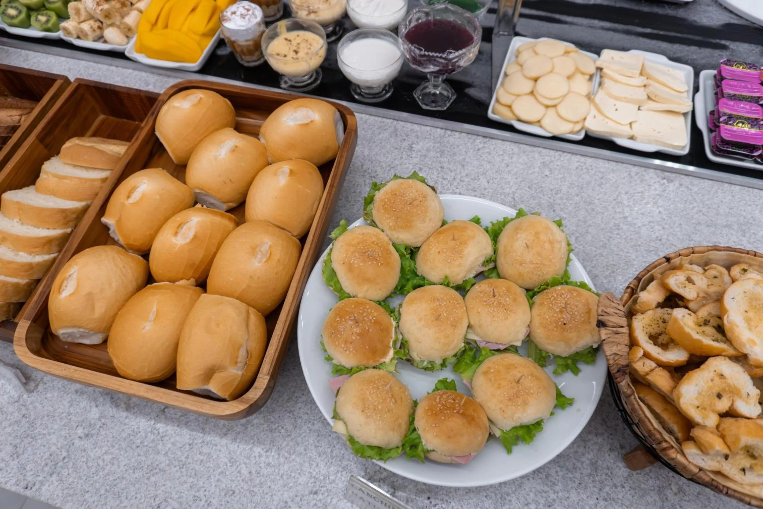 Food in Hotel Mandino