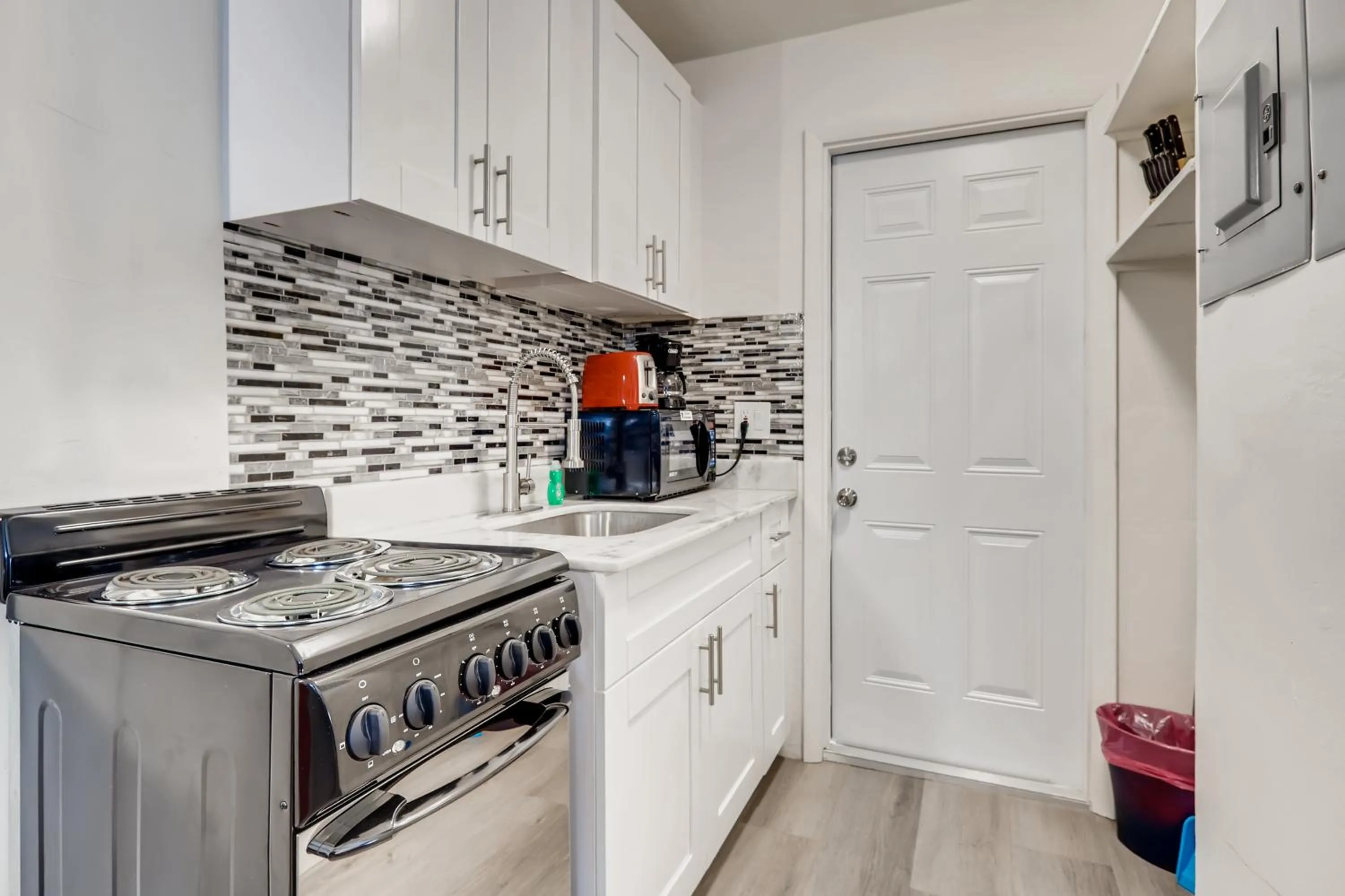 Coral Sands Boutique Lux Studio