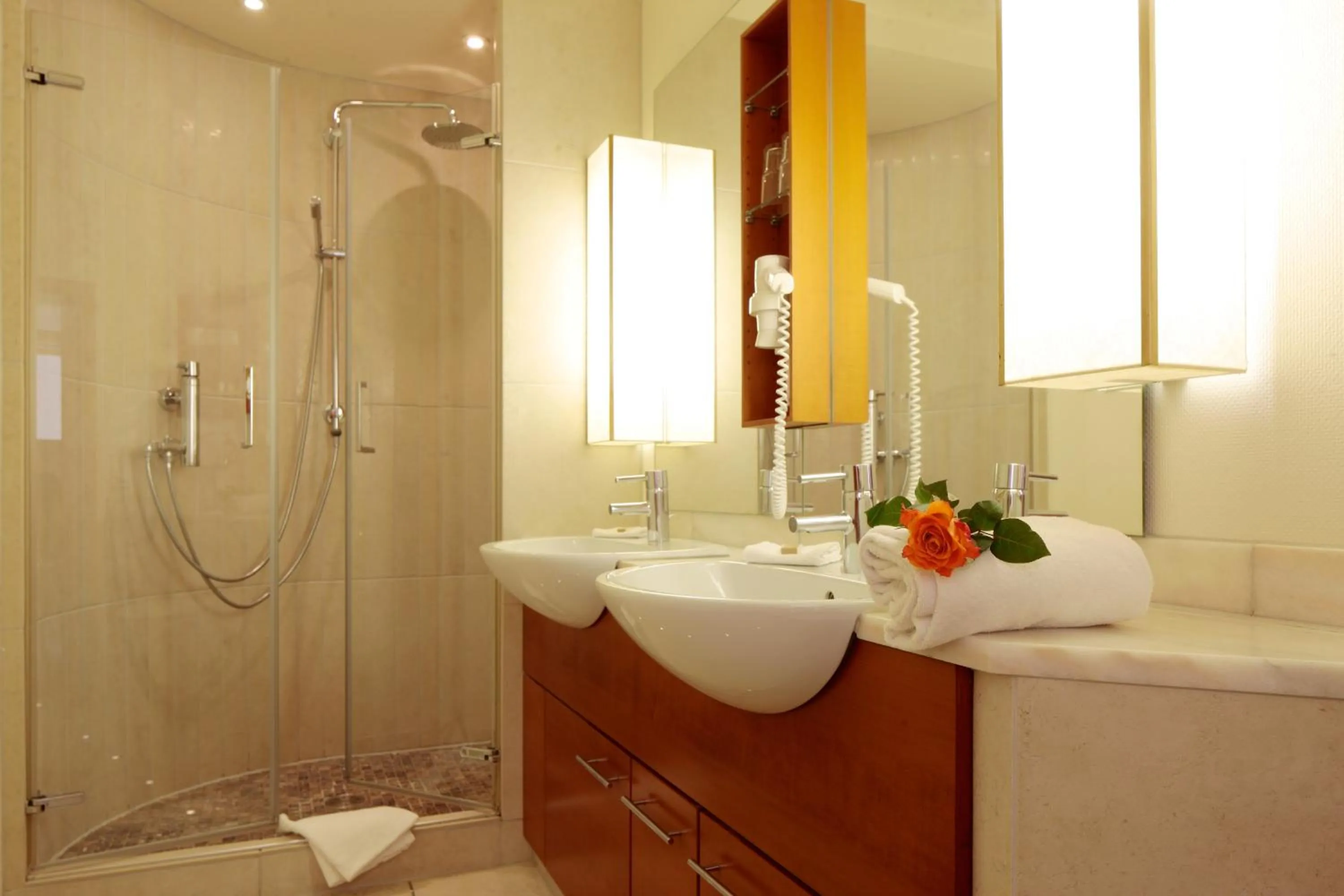 Bathroom in Ringhotel Fährhaus