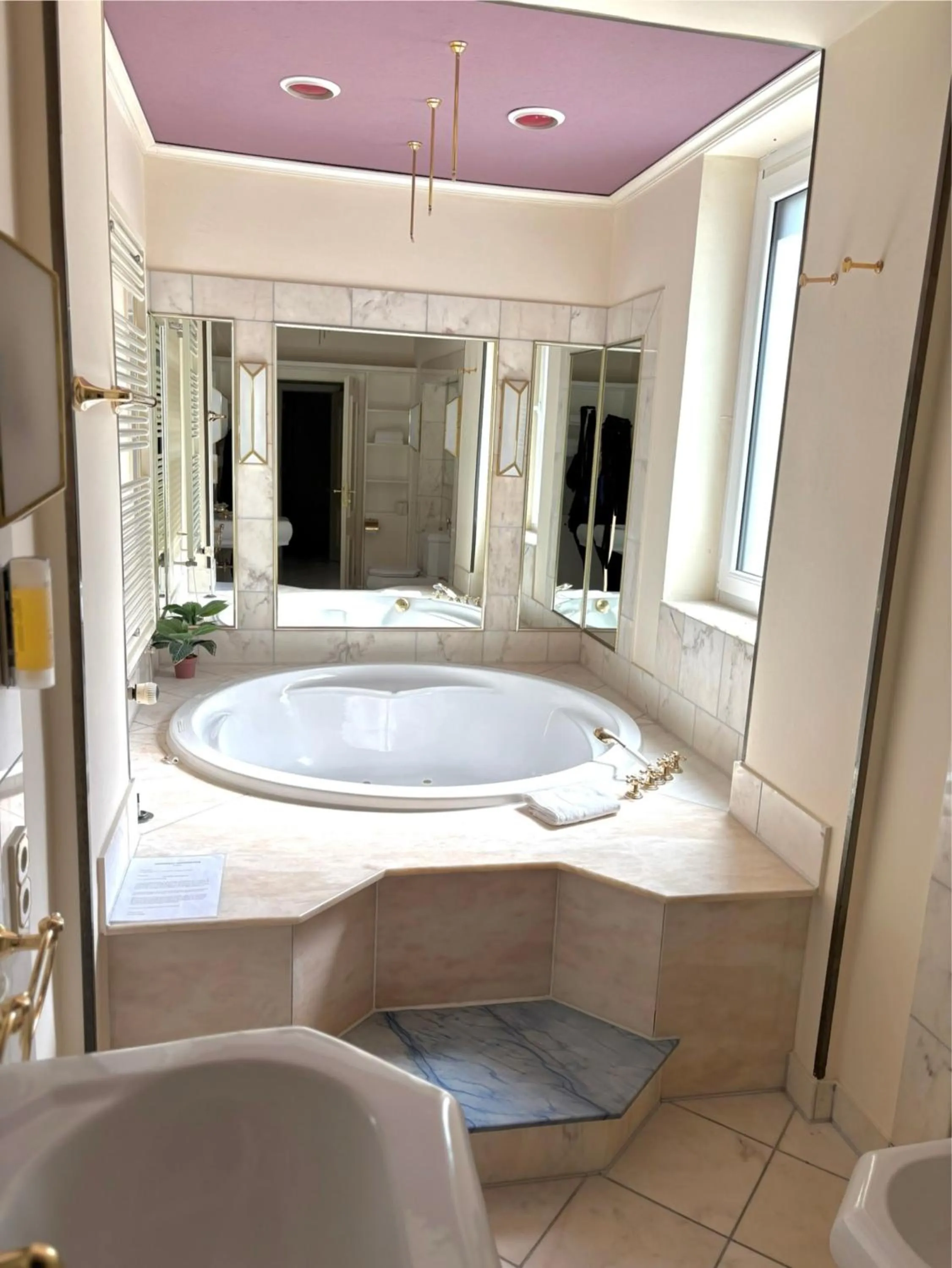 Hot Tub, Bed in Ringhotel Fährhaus