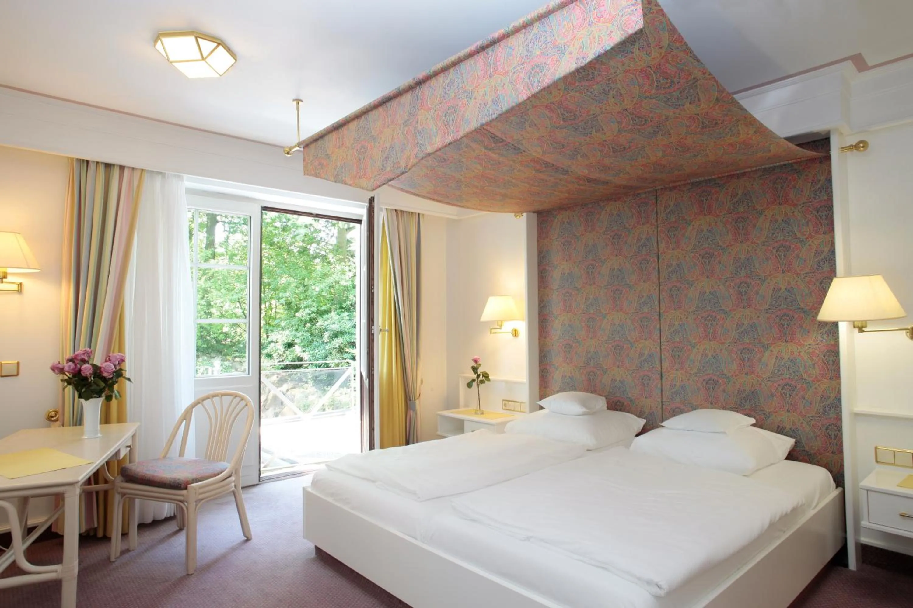 Photo of the whole room, Bed in Ringhotel Fährhaus