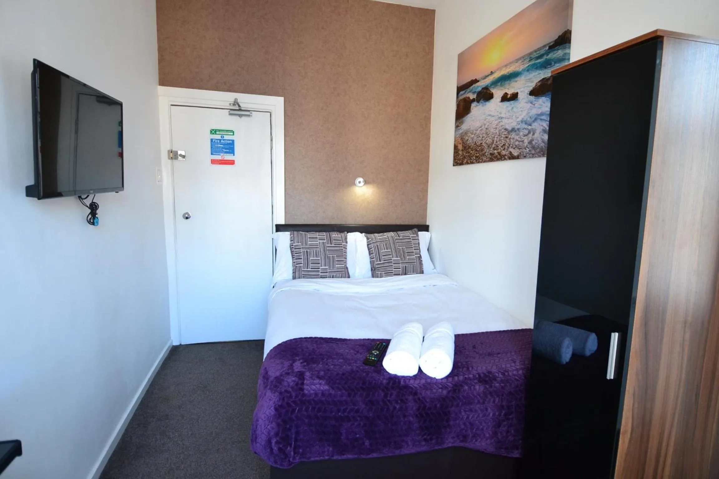 Bedroom, Bed in Hotel 33