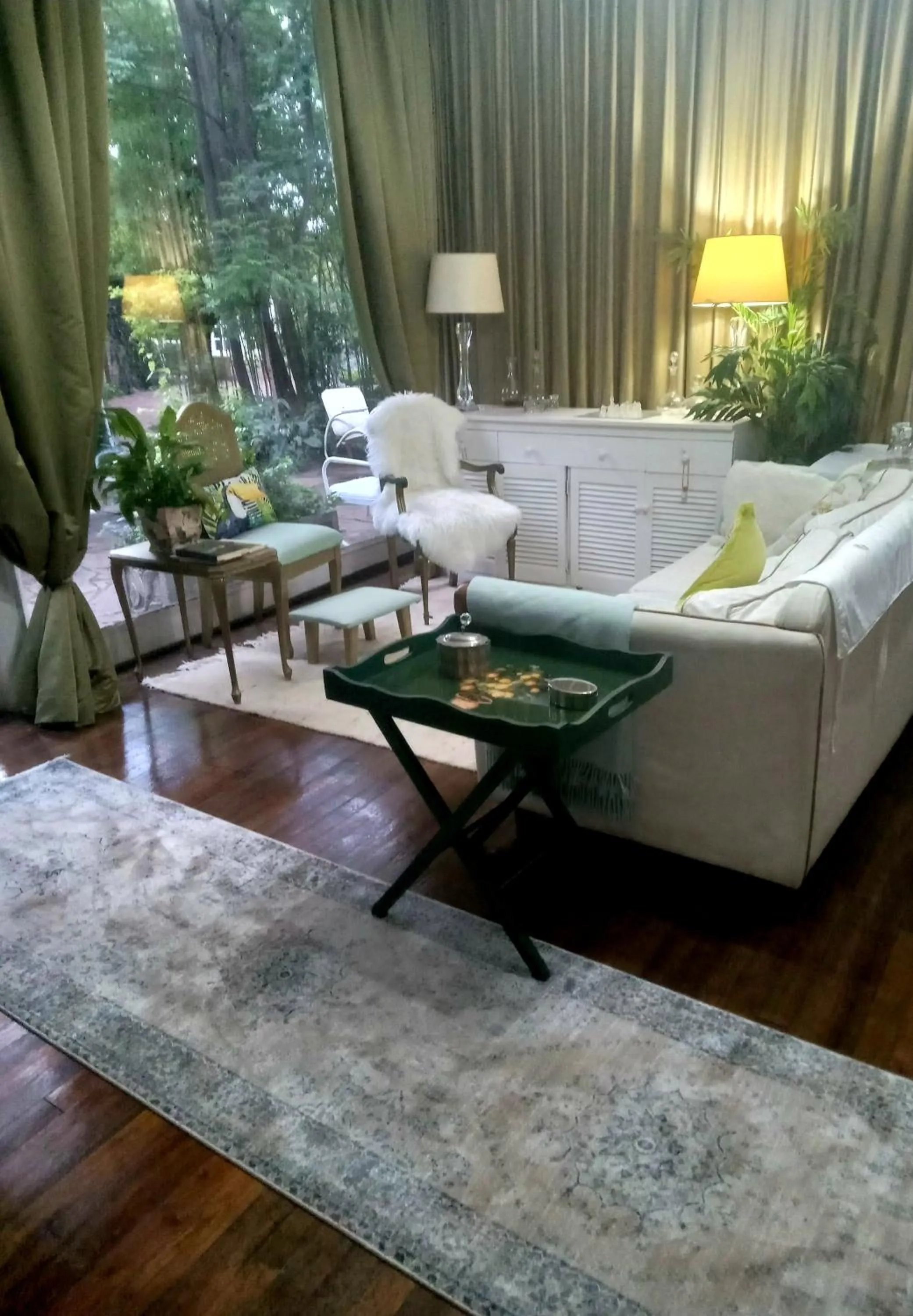 Bed in Emerald Guest House Springs