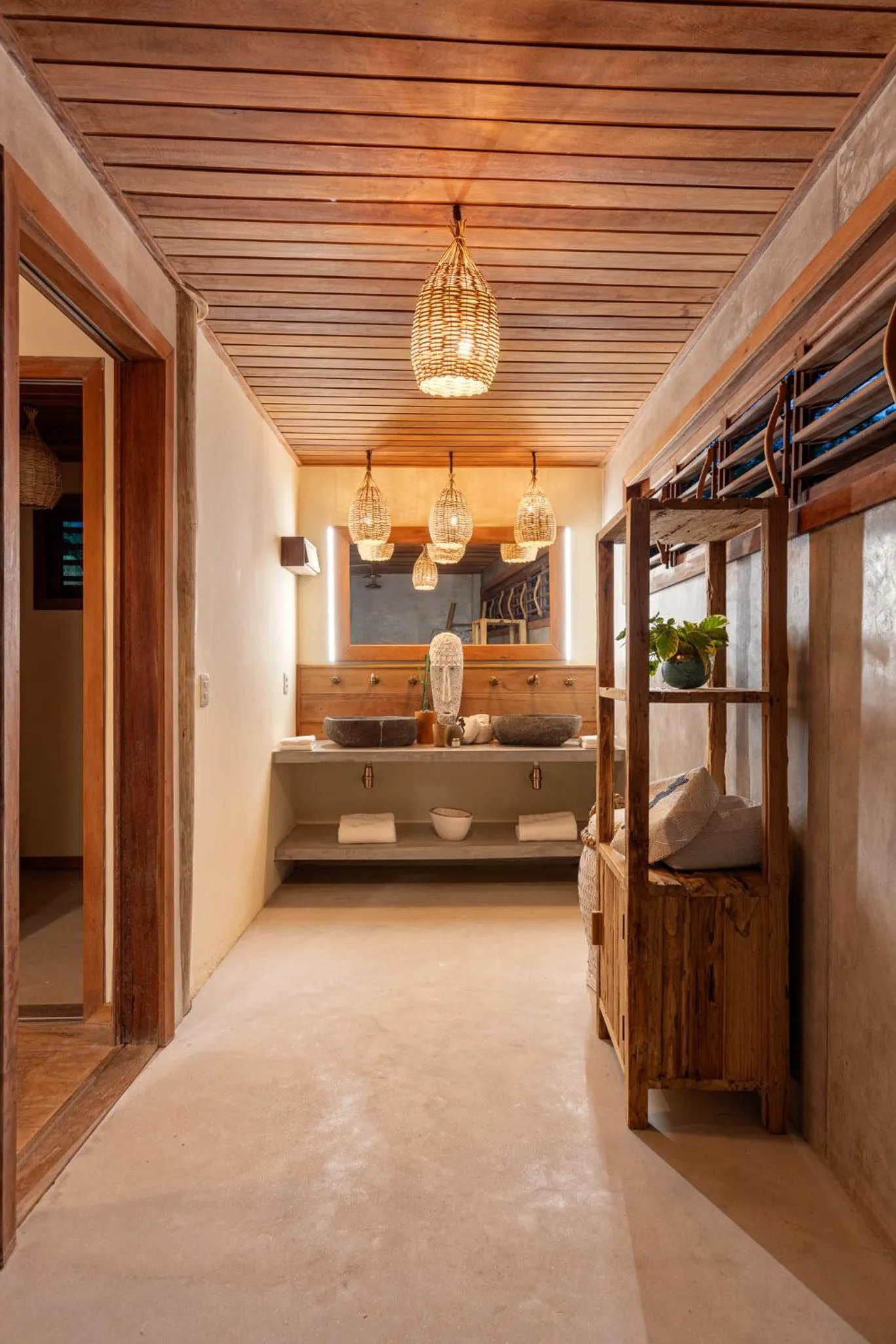 Bathroom, Bed in Filha Da Lua Ecolodge