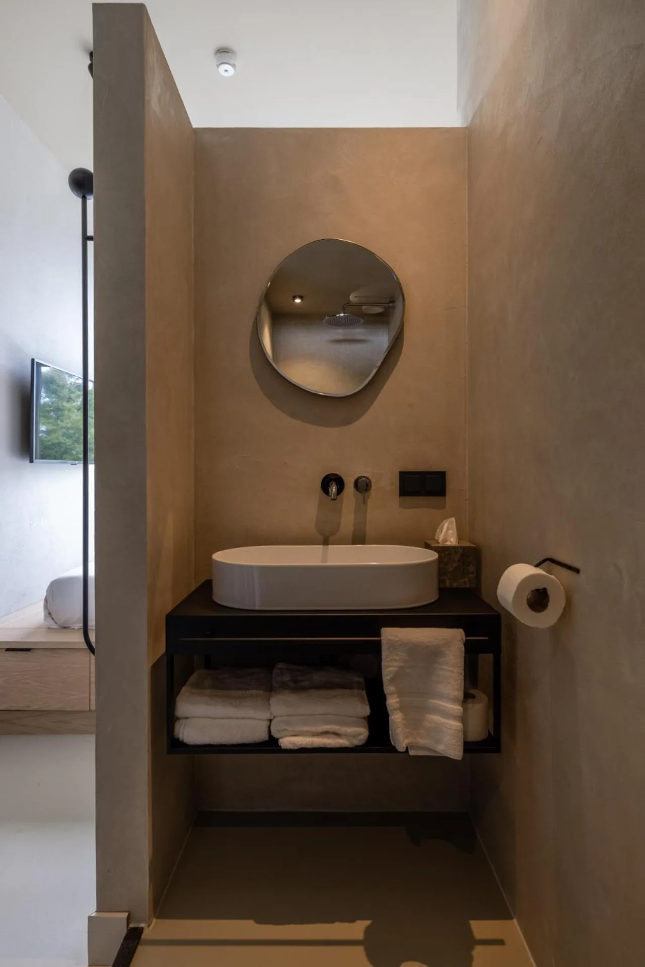 Toilet, Bed in Hotel âme