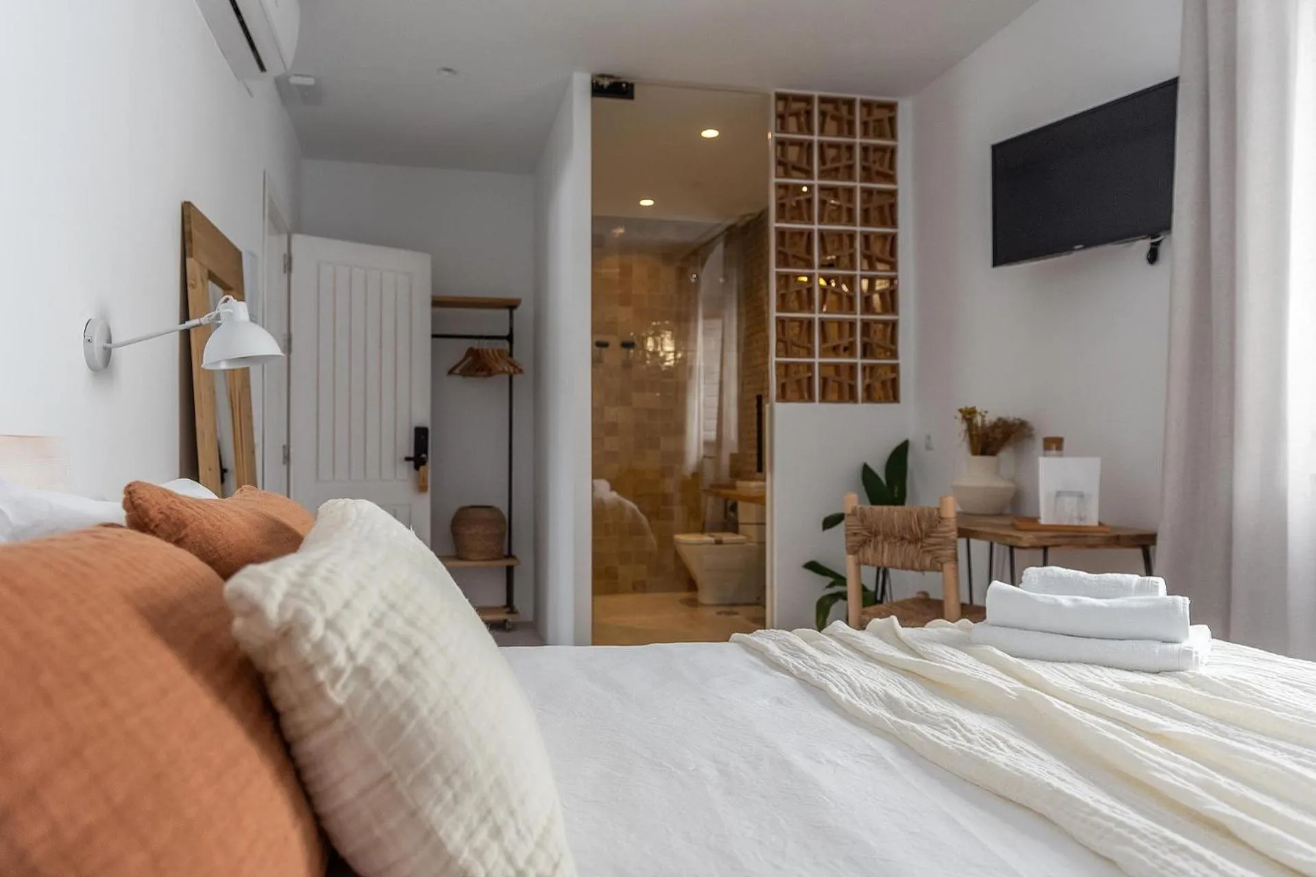 Bedroom, Bed in Manzanilla - Hospedería Boutique by La Judería De Vejer- ADULTS ONLY