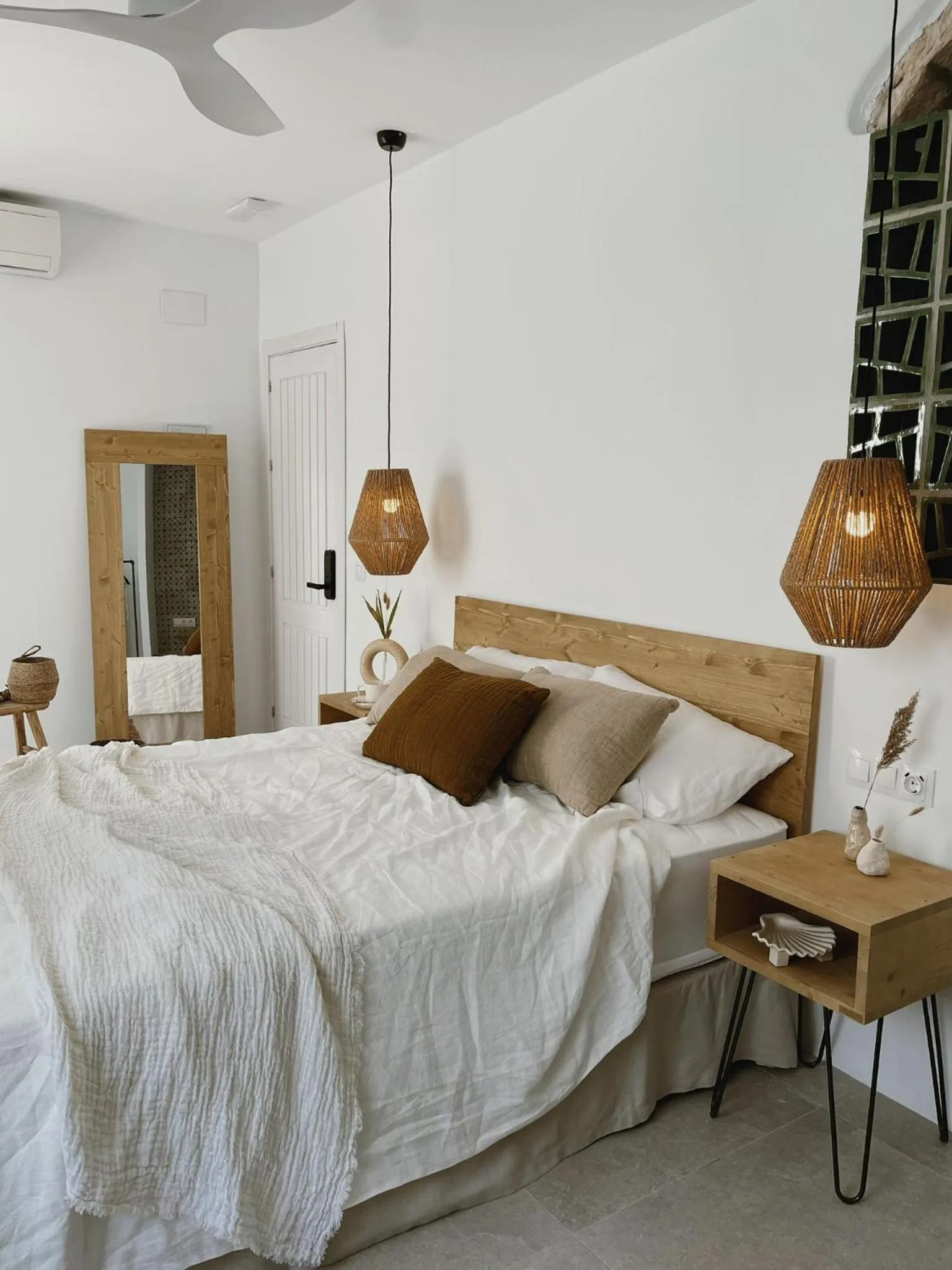 Bed in Manzanilla - Hospedería Boutique by La Judería De Vejer- ADULTS ONLY