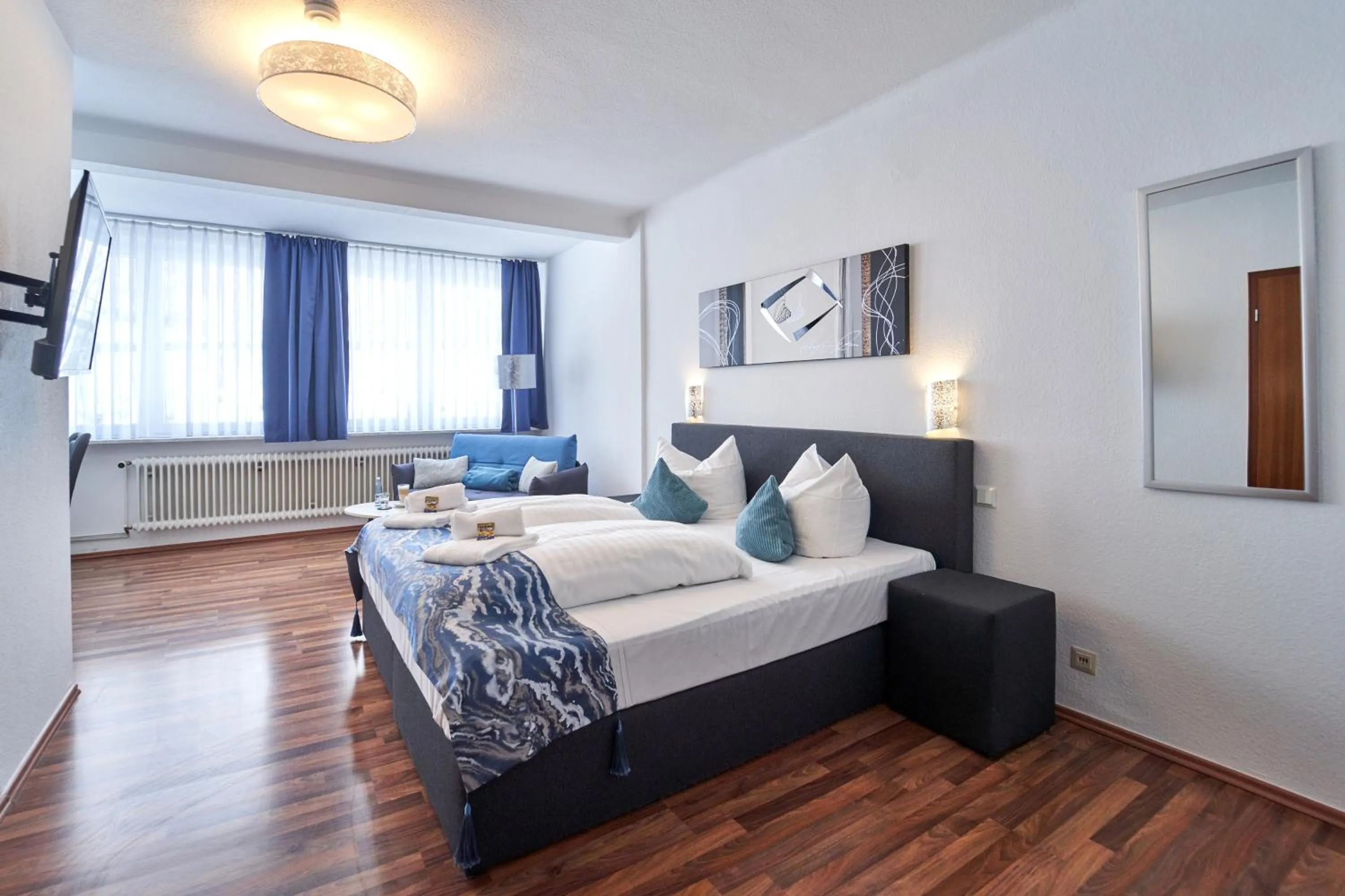 Bed in Hotel Rathaus