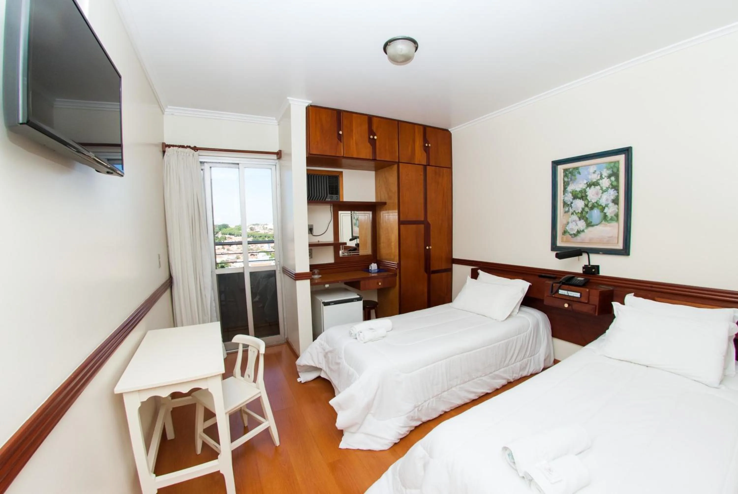 Photo of the whole room, Bed in Hotel Marques