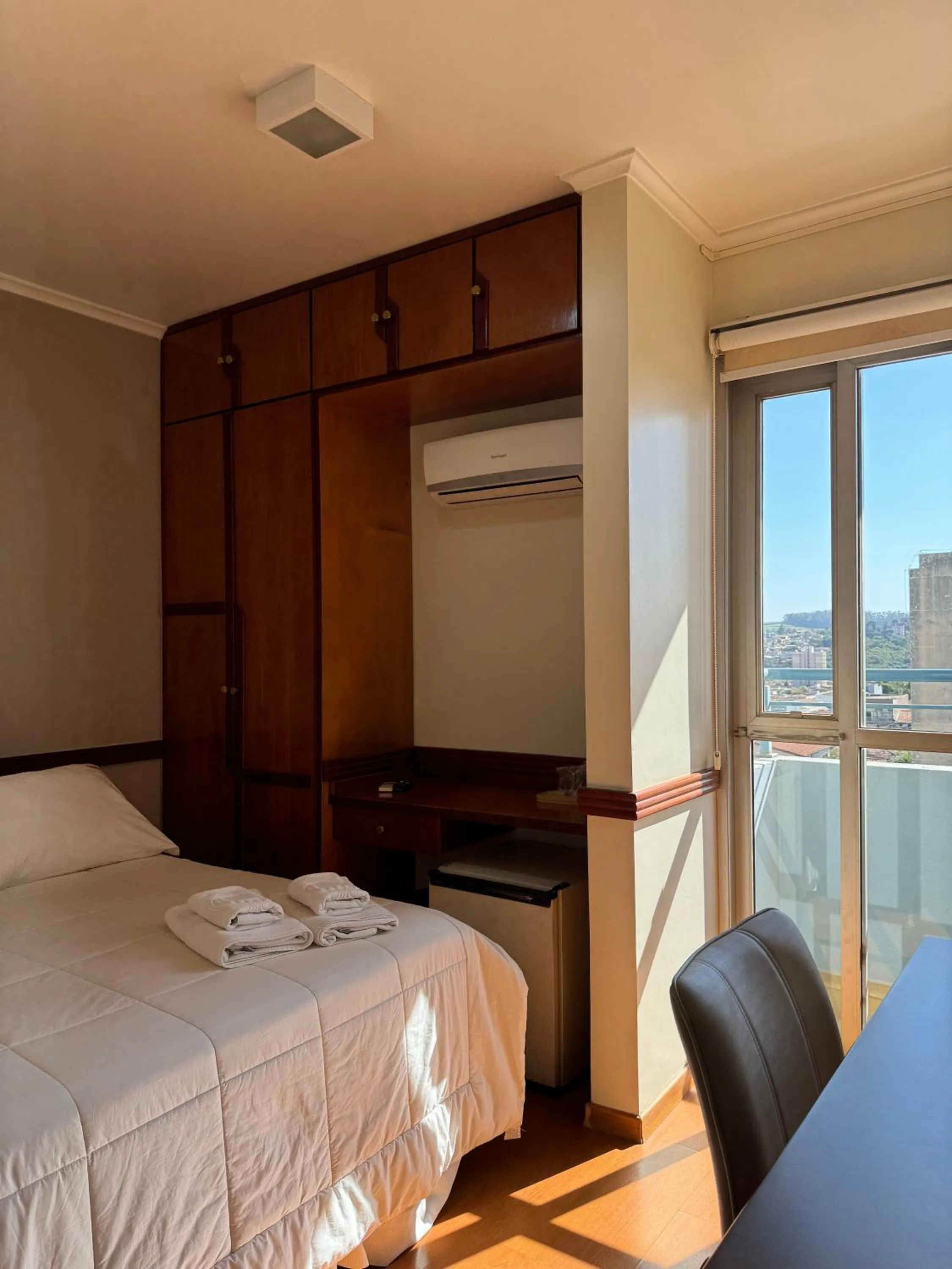 Bed in Hotel Marques