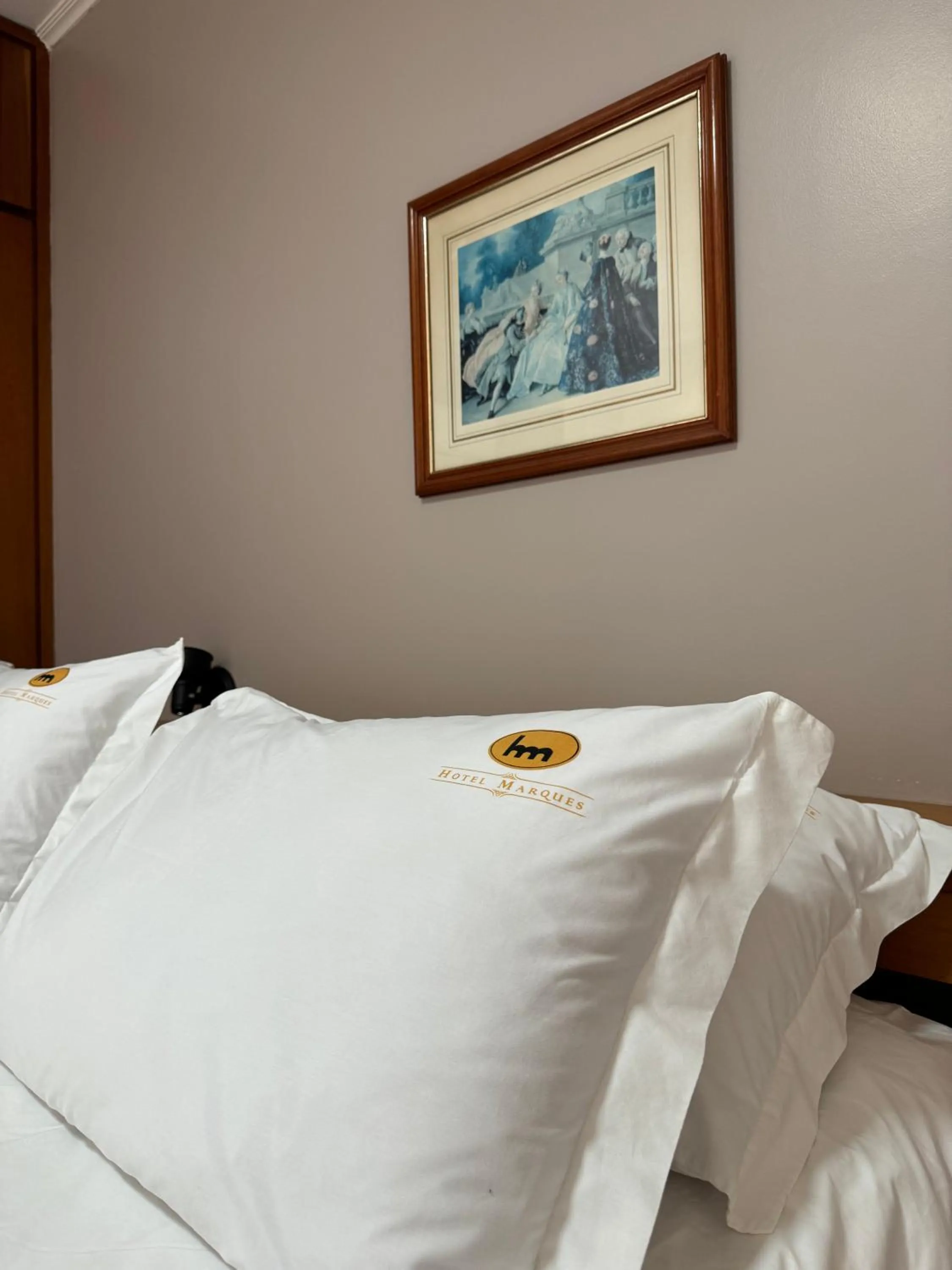 Bed in Hotel Marques