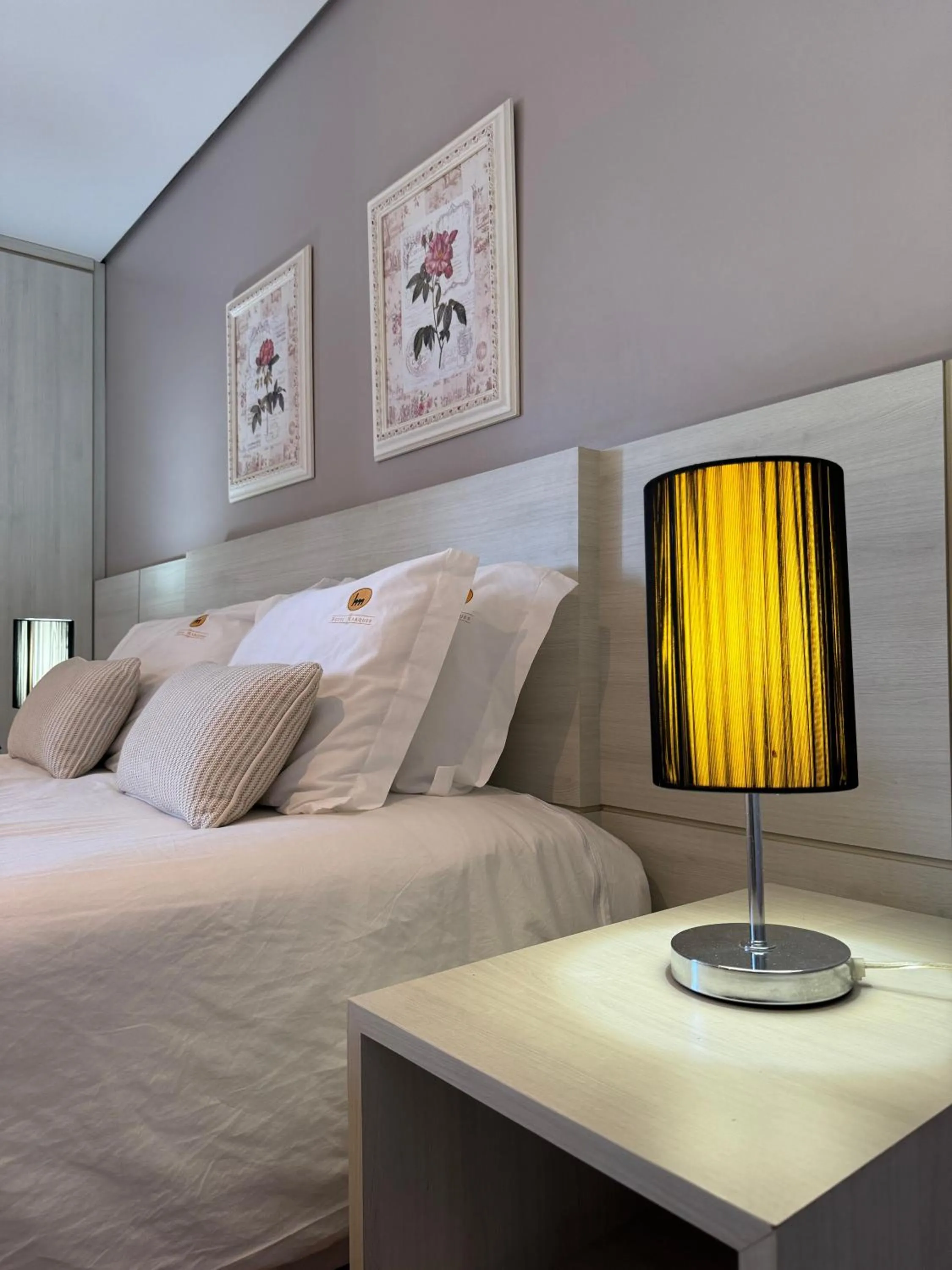 Bed in Hotel Marques