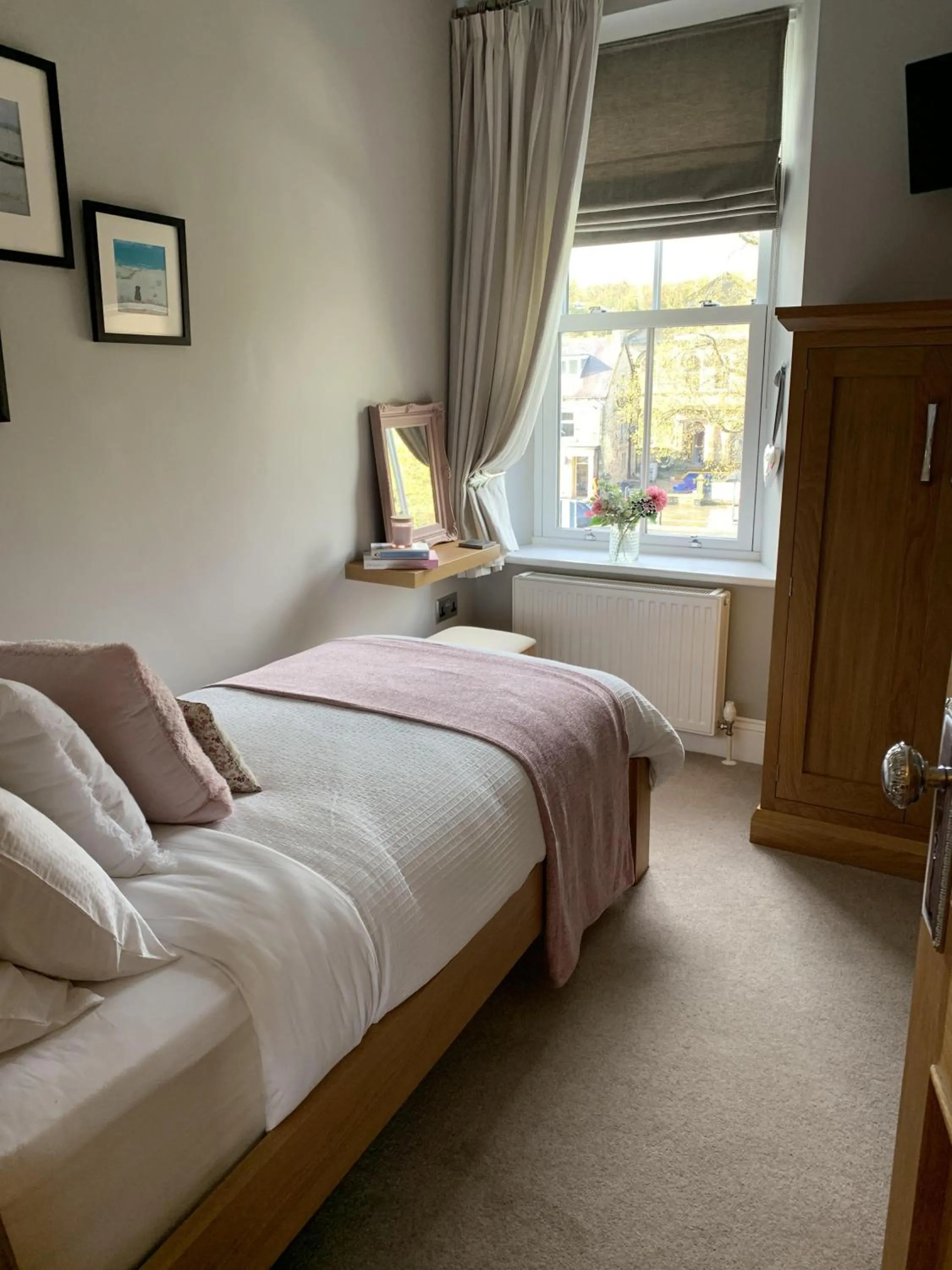 Bedroom, Bed in The Hill B&B