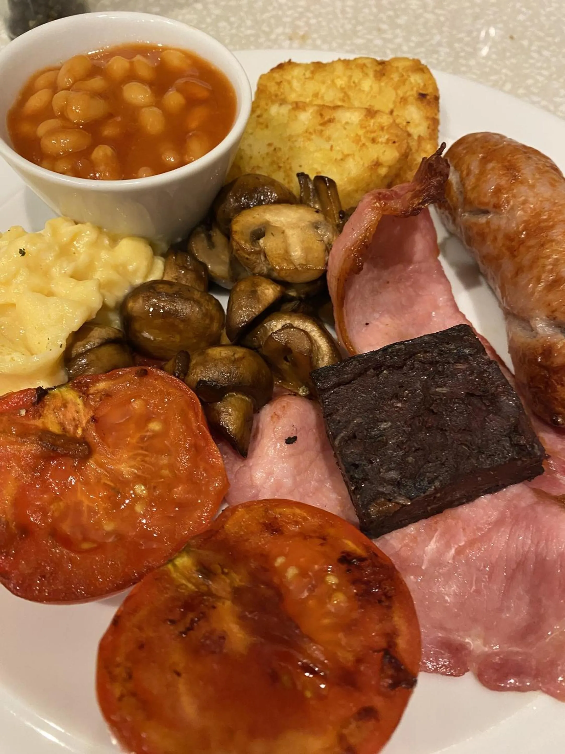 Breakfast in The Hill B&B