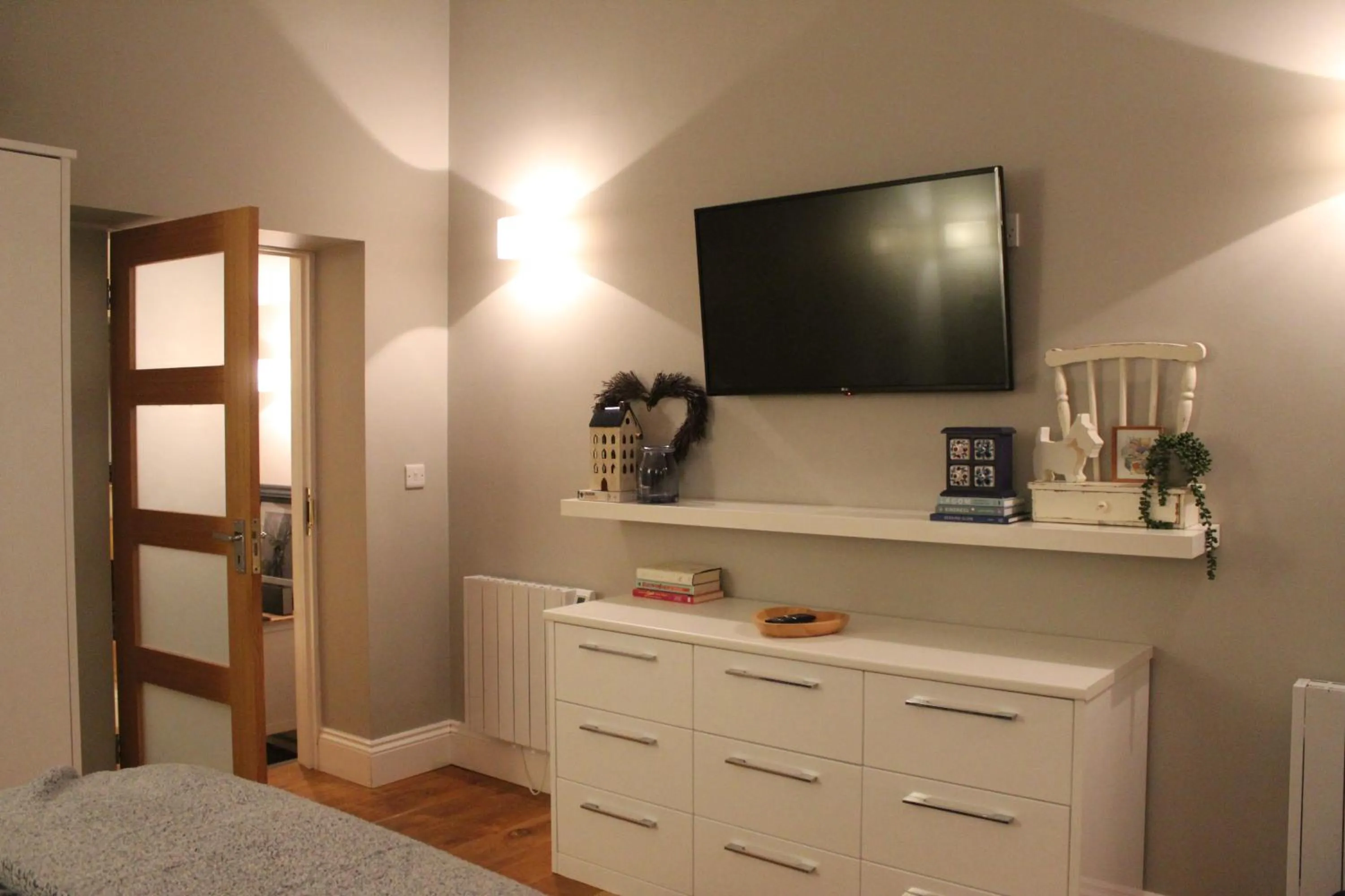 Bedroom, Bed in The Hill B&B