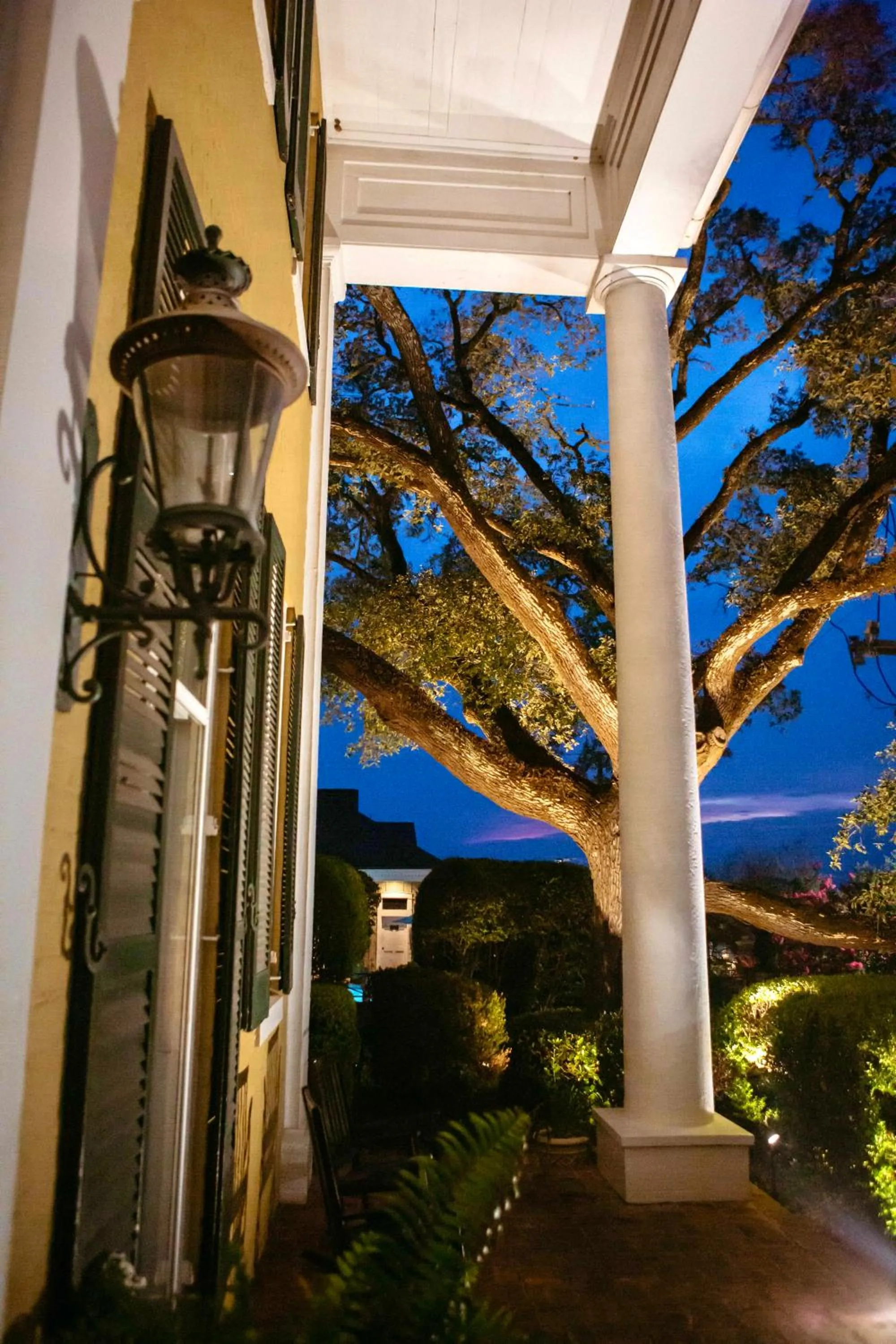 Facade/entrance in Anchuca Historic Mansion & Inn