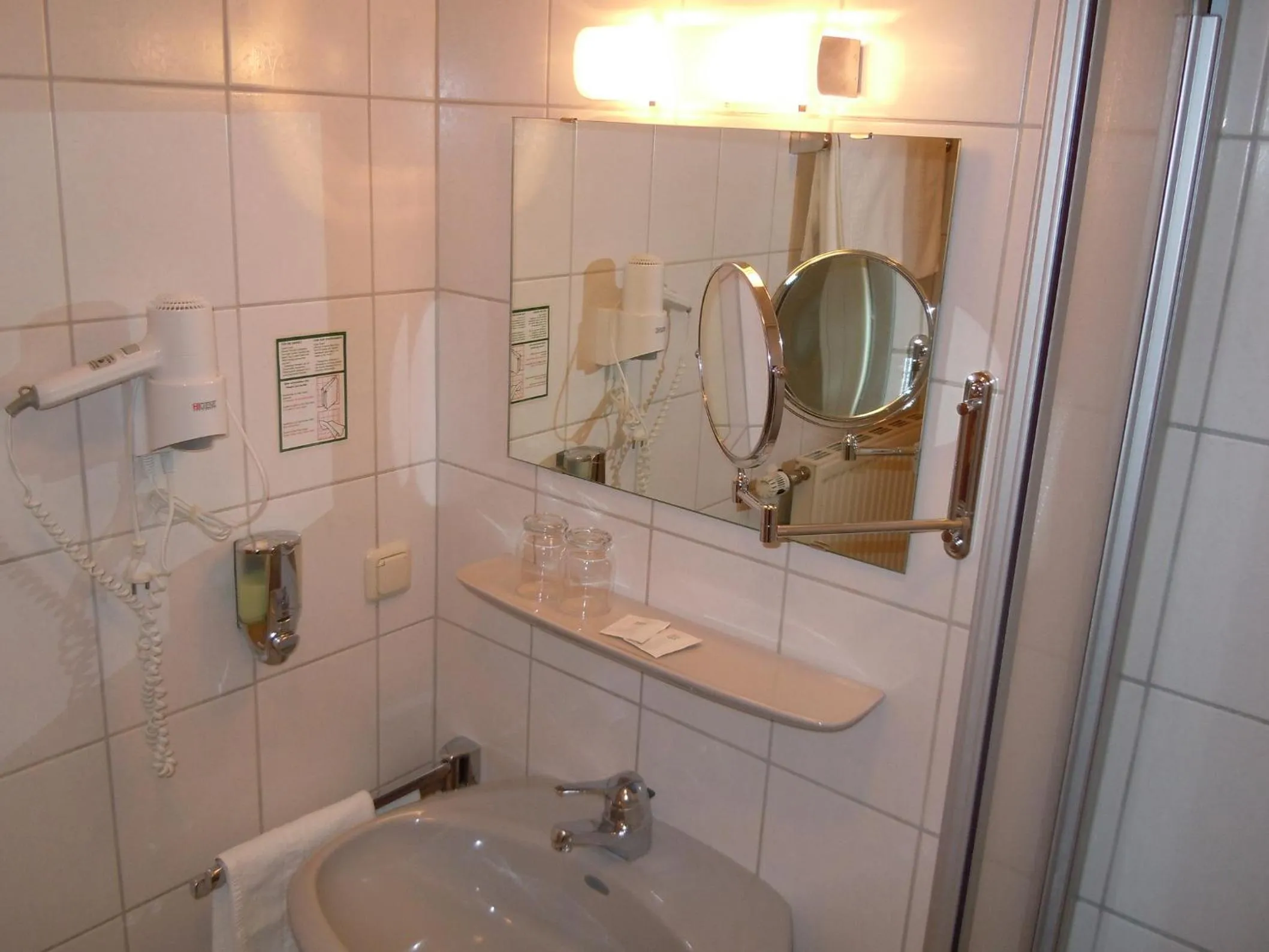 Bathroom in Hotel Lugerhof