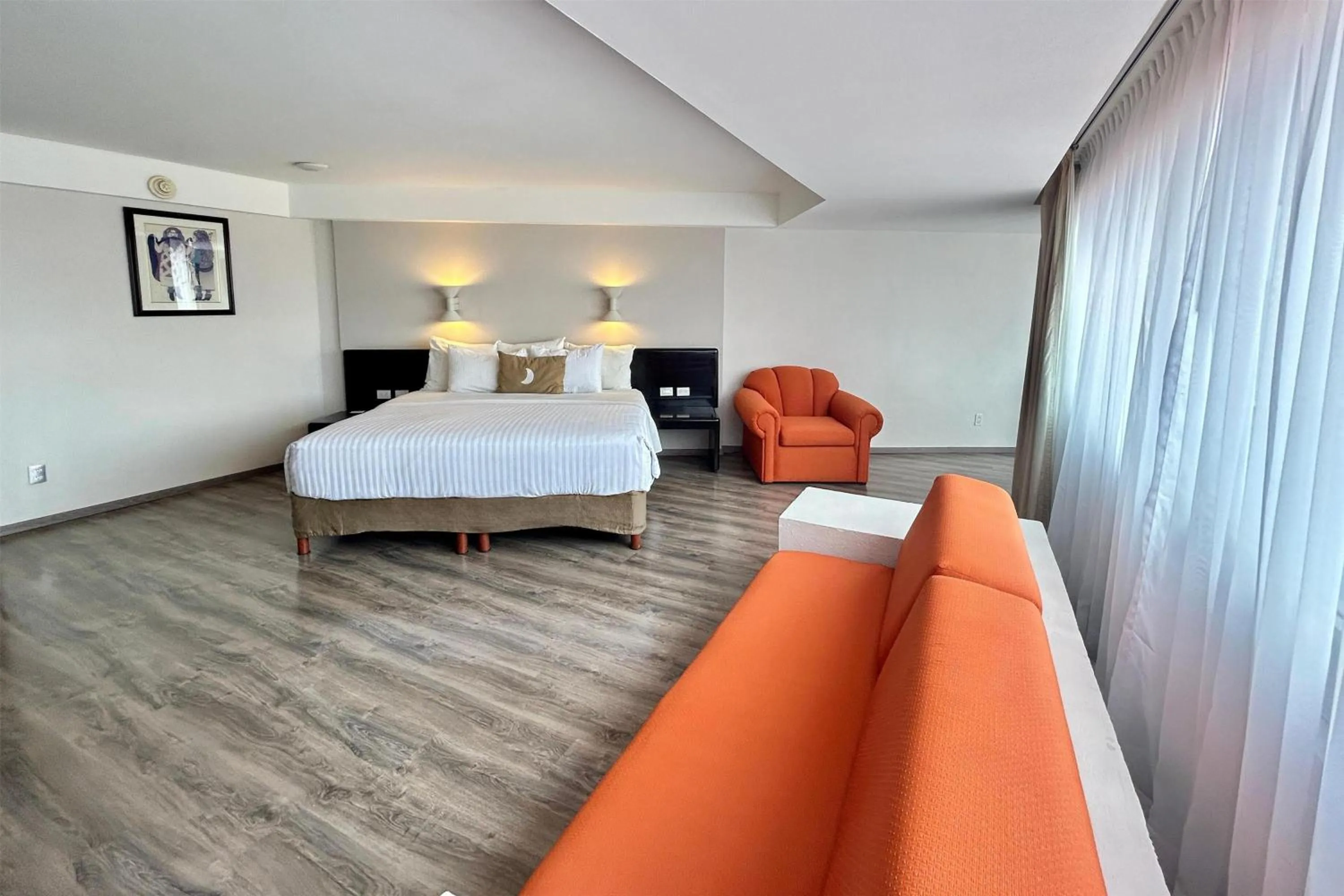 Photo of the whole room in Grand Cantalagua Hotel Morelia, BW Signature Collection