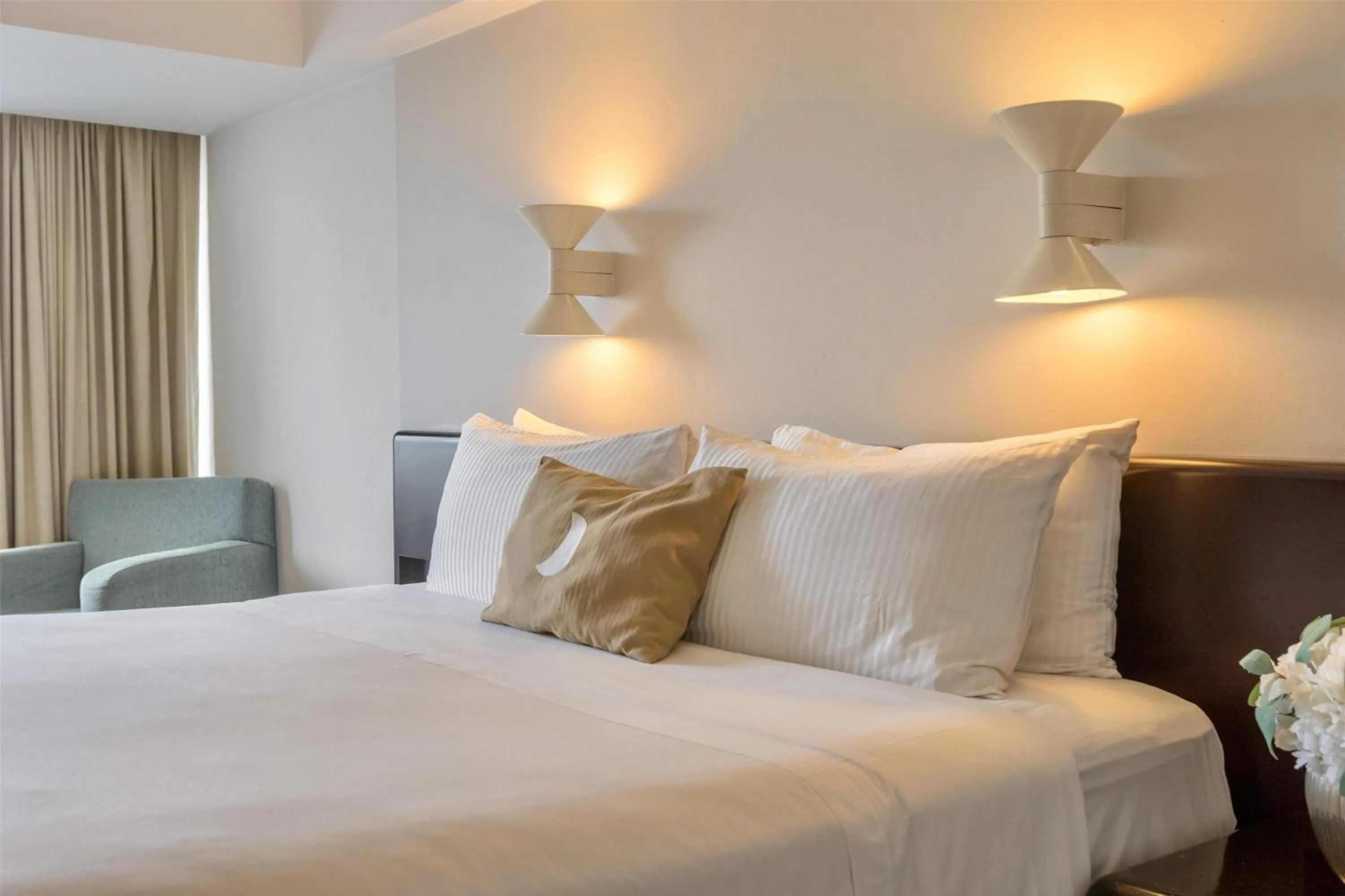 Bedroom, Bed in Grand Cantalagua Hotel Morelia, BW Signature Collection