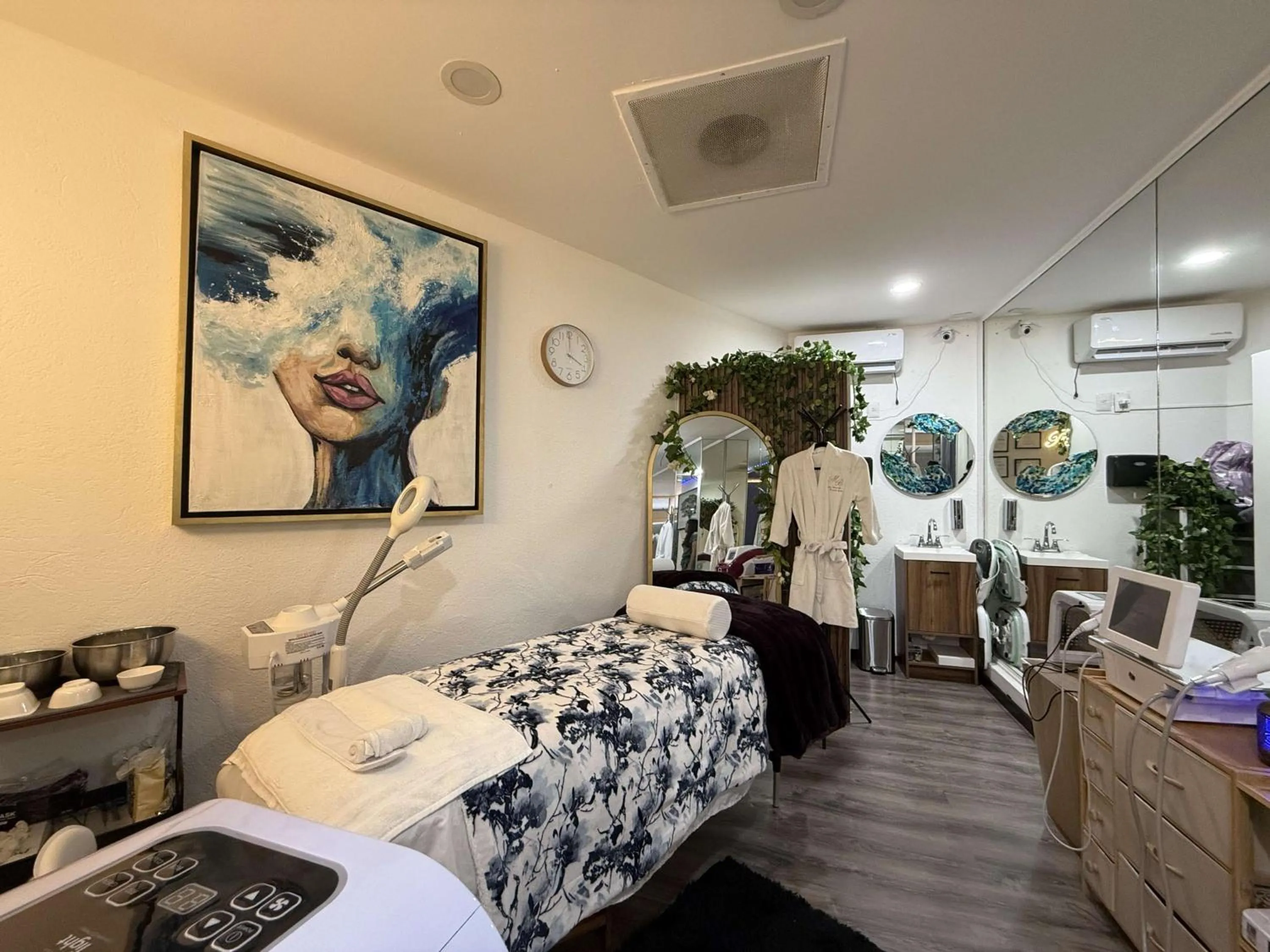 Property building, Bed in Grand Cantalagua Hotel Morelia, BW Signature Collection