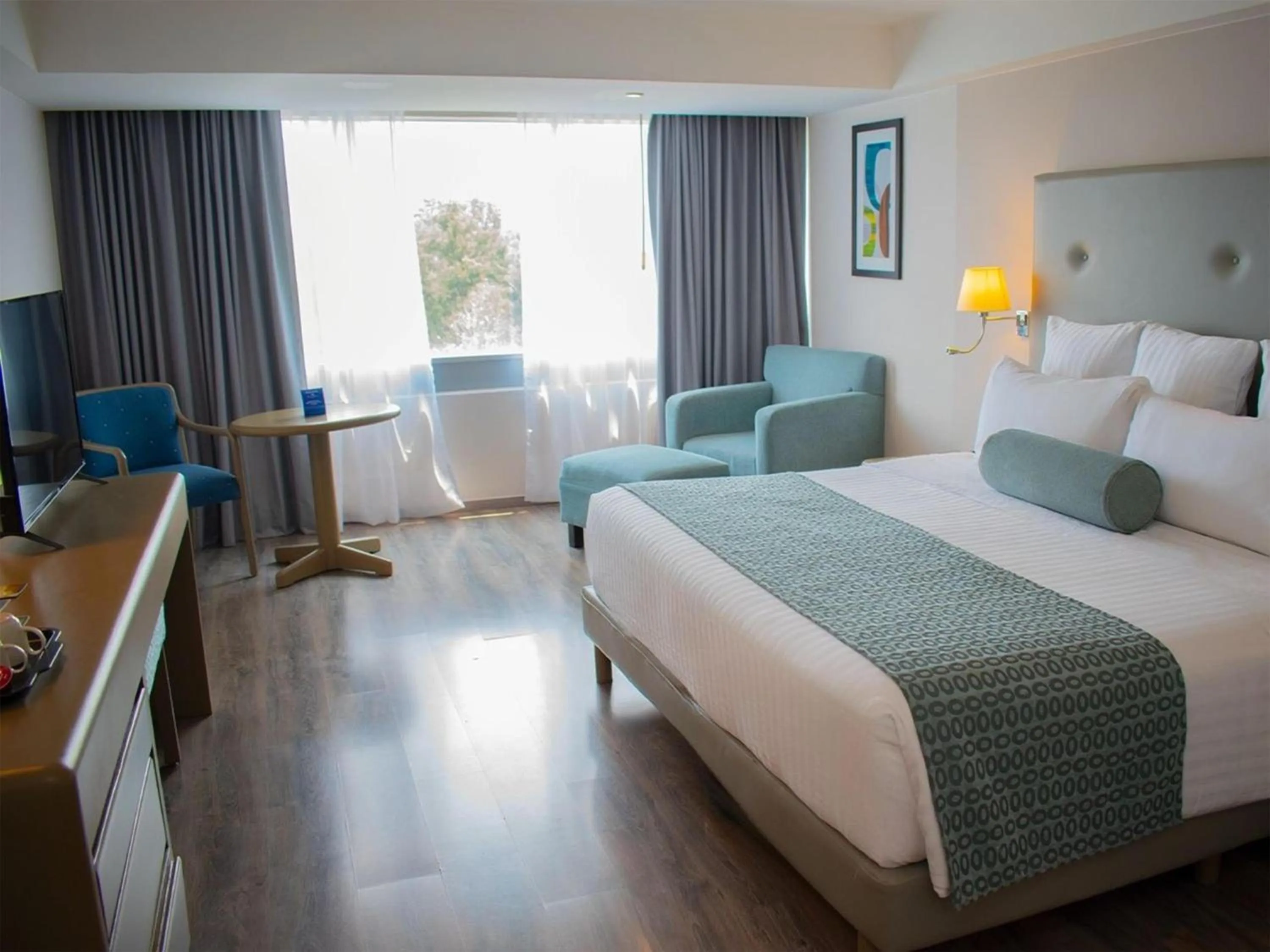 Bedroom, Bed in Grand Cantalagua Hotel Morelia, BW Signature Collection