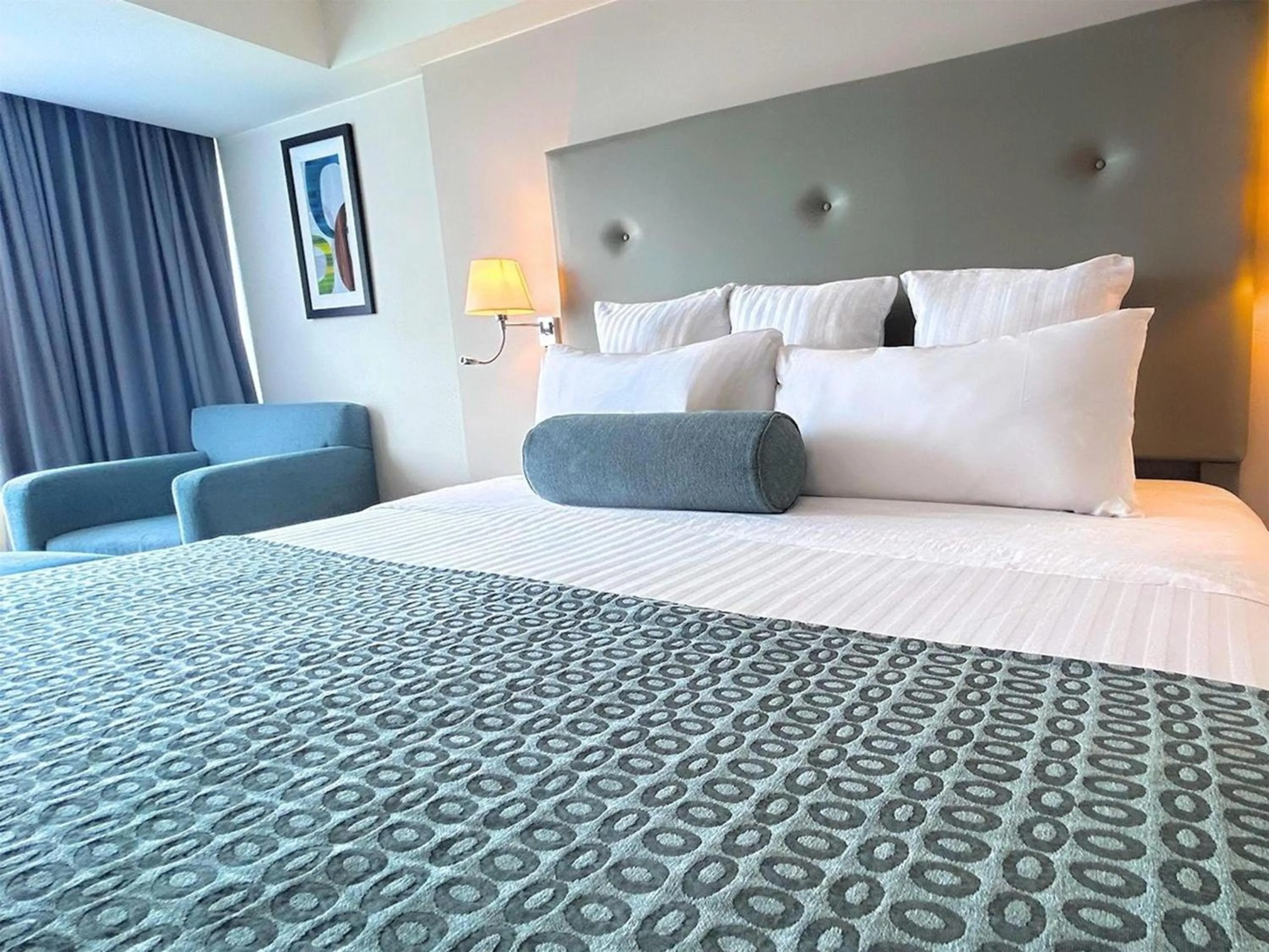 Bedroom, Bed in Grand Cantalagua Hotel Morelia, BW Signature Collection