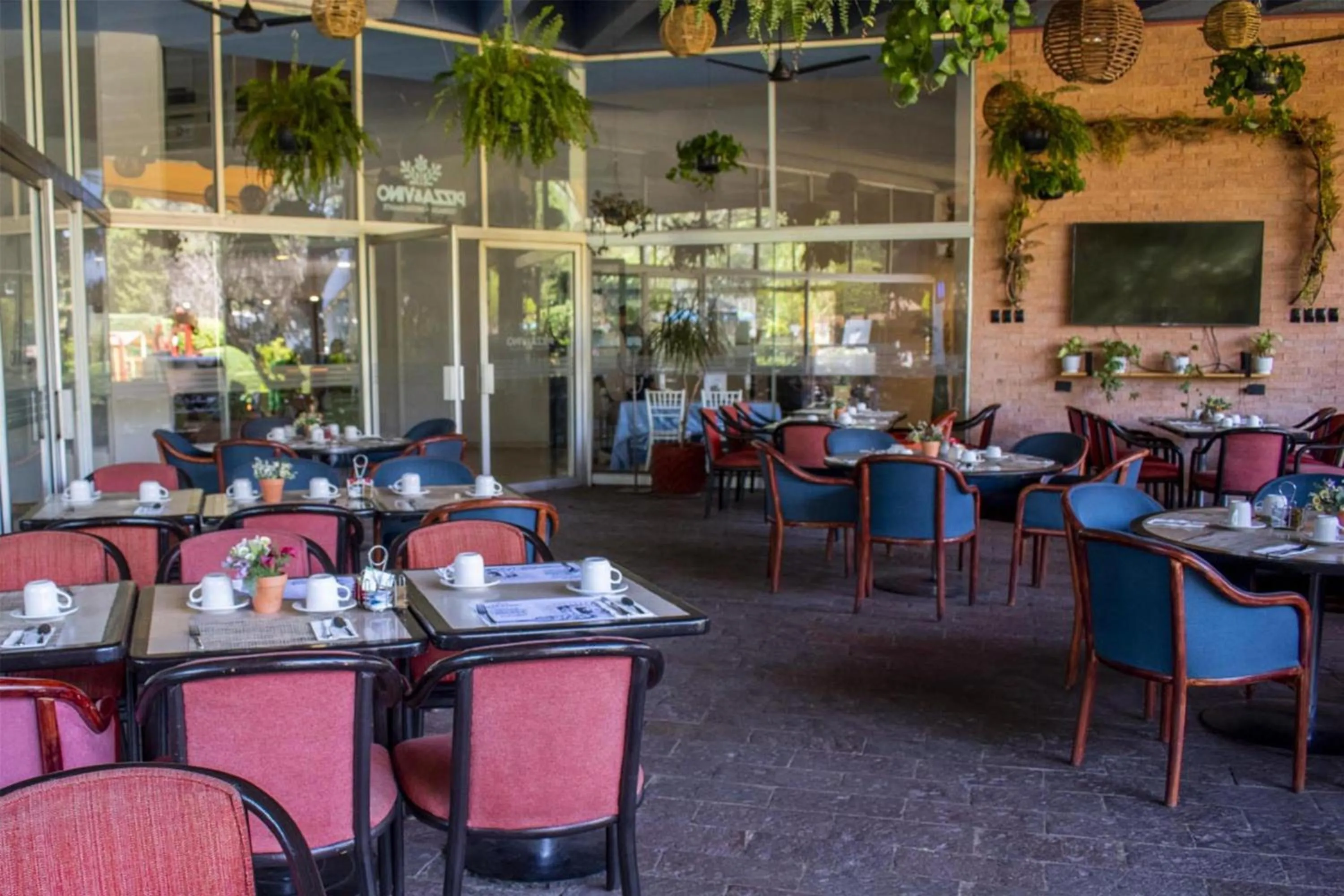 Restaurant/places to eat in Grand Cantalagua Hotel Morelia, BW Signature Collection