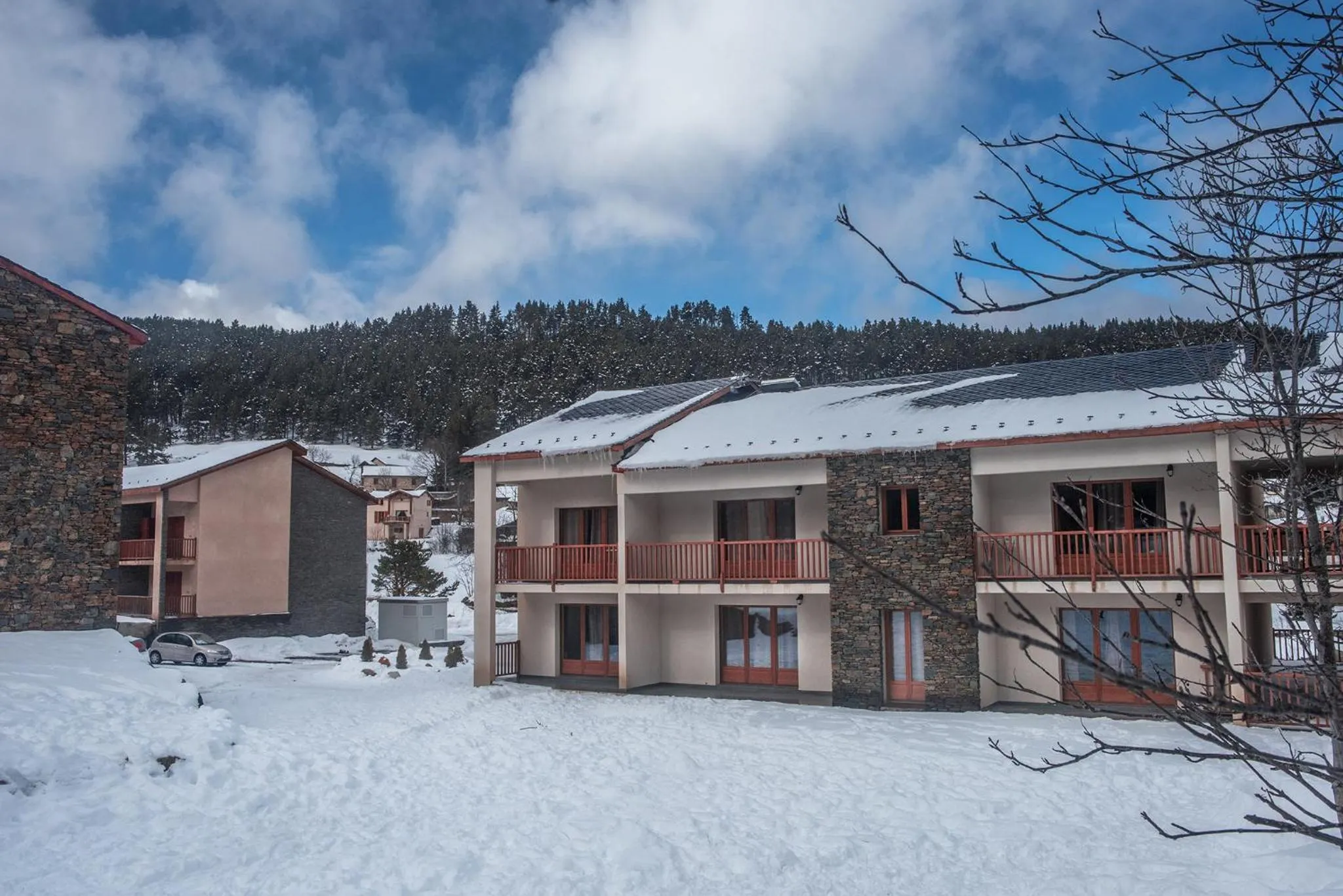 Property building in Résidence Les Esplaneilles