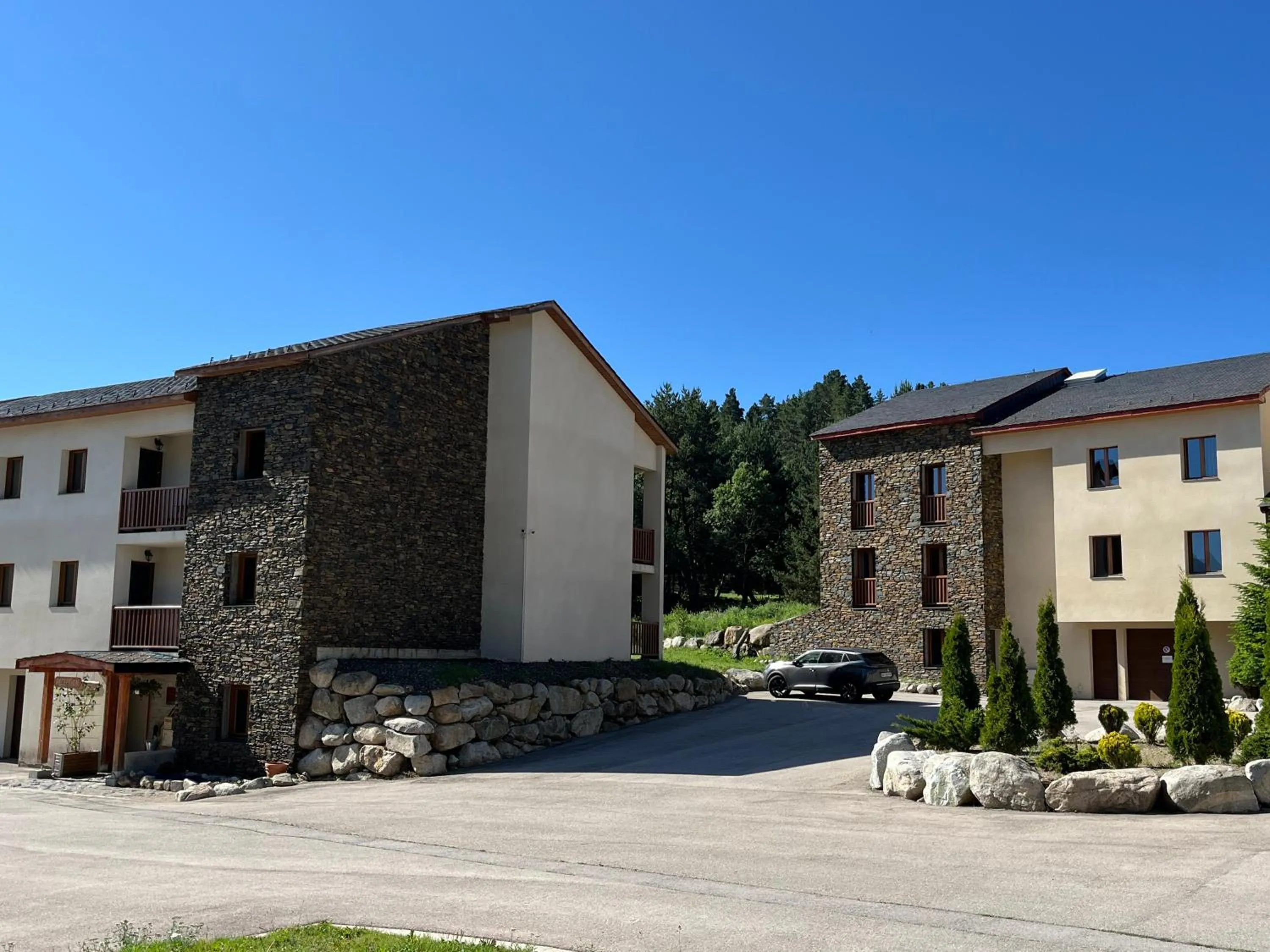 Property building in Résidence Les Esplaneilles