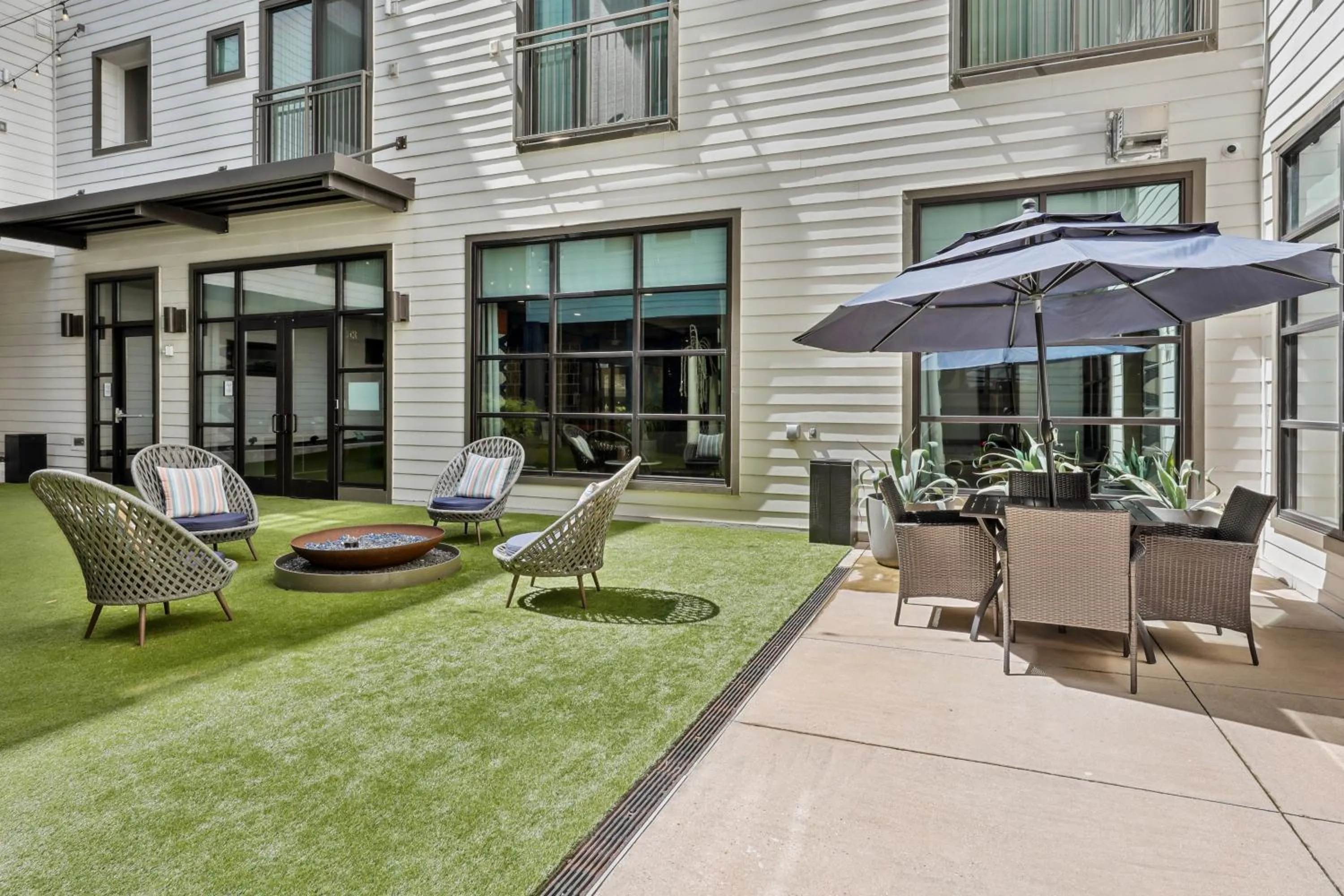 Inner courtyard view in Sentral East Austin at 1630 E Sixth
