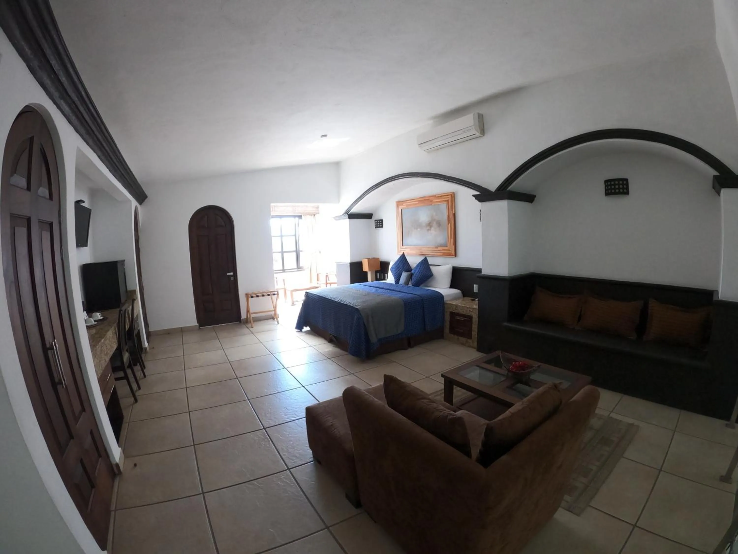 Photo of the whole room in The Latit Hotel Querétaro