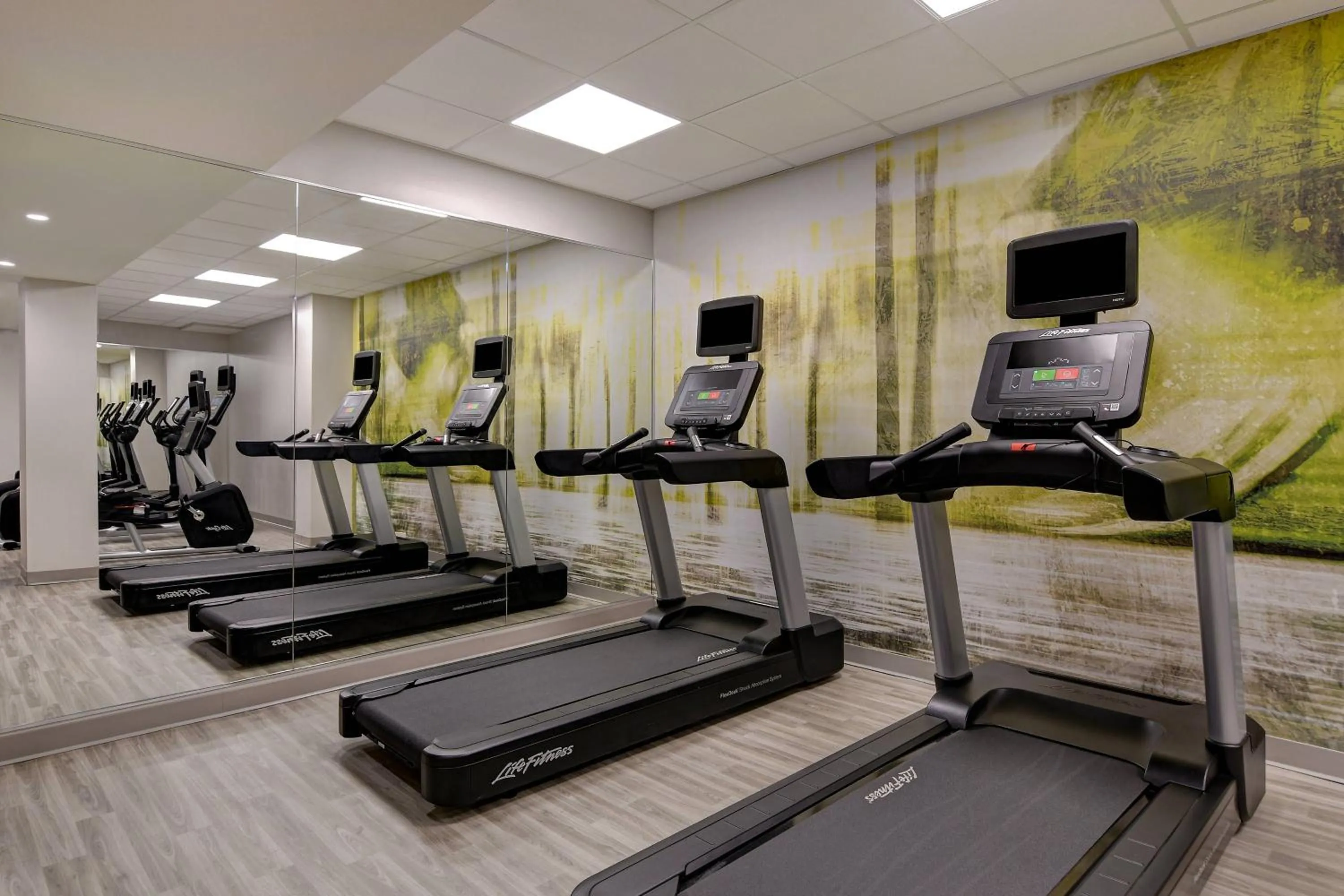 Fitness centre/facilities in Courtyard by Marriott Cincinnati Downtown