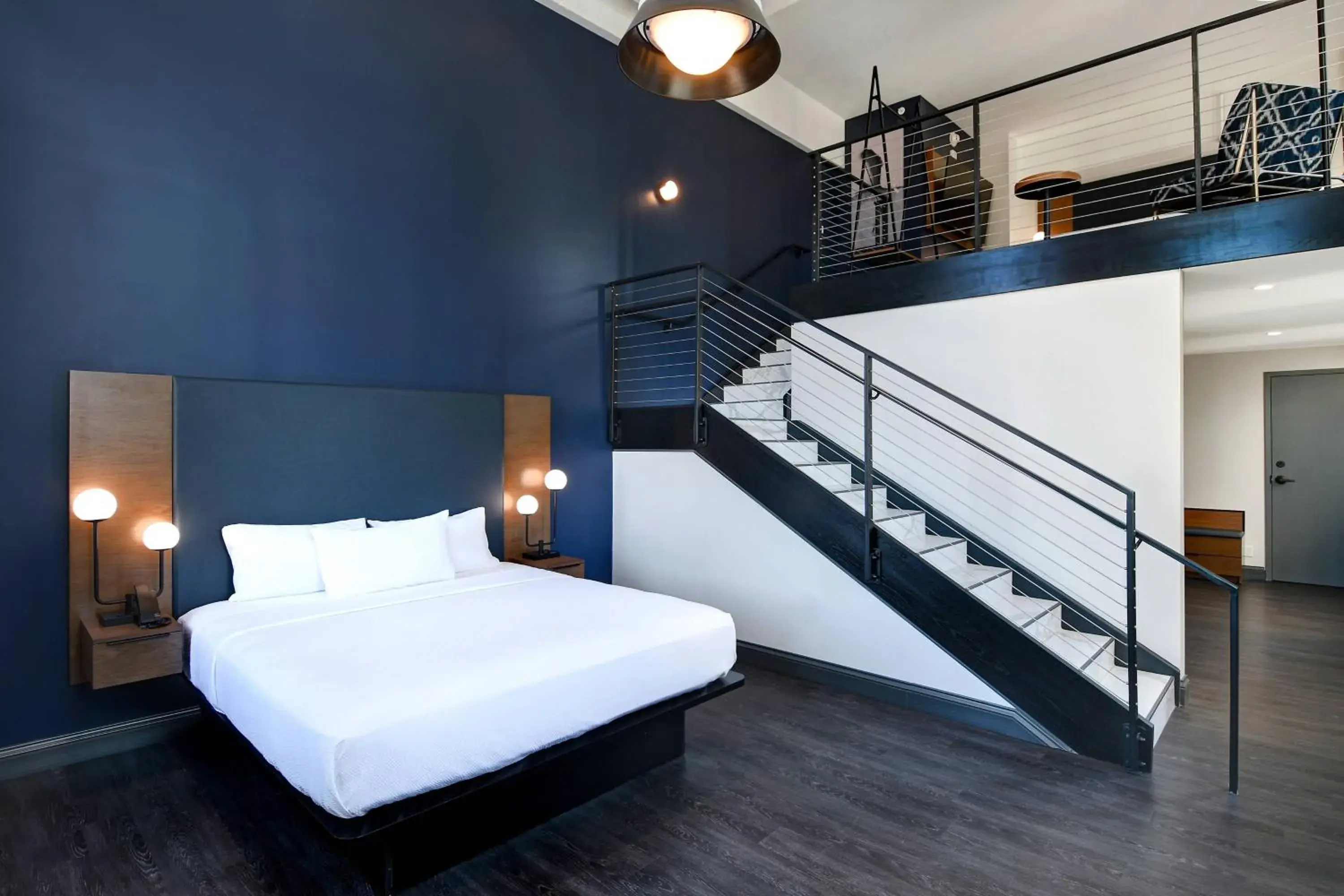 Bi-level suite with 2 King, City view in Courtyard by Marriott Cincinnati Downtown Bi-level suite with 2 King, City view in Courtyard by Marriott Cincinnati Downtown