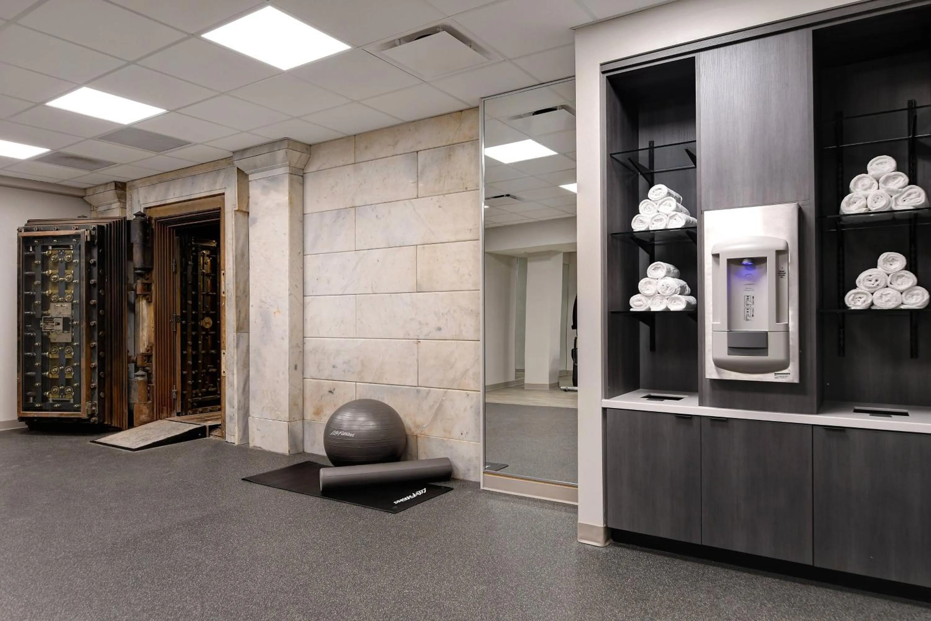 Fitness centre/facilities in Courtyard by Marriott Cincinnati Downtown