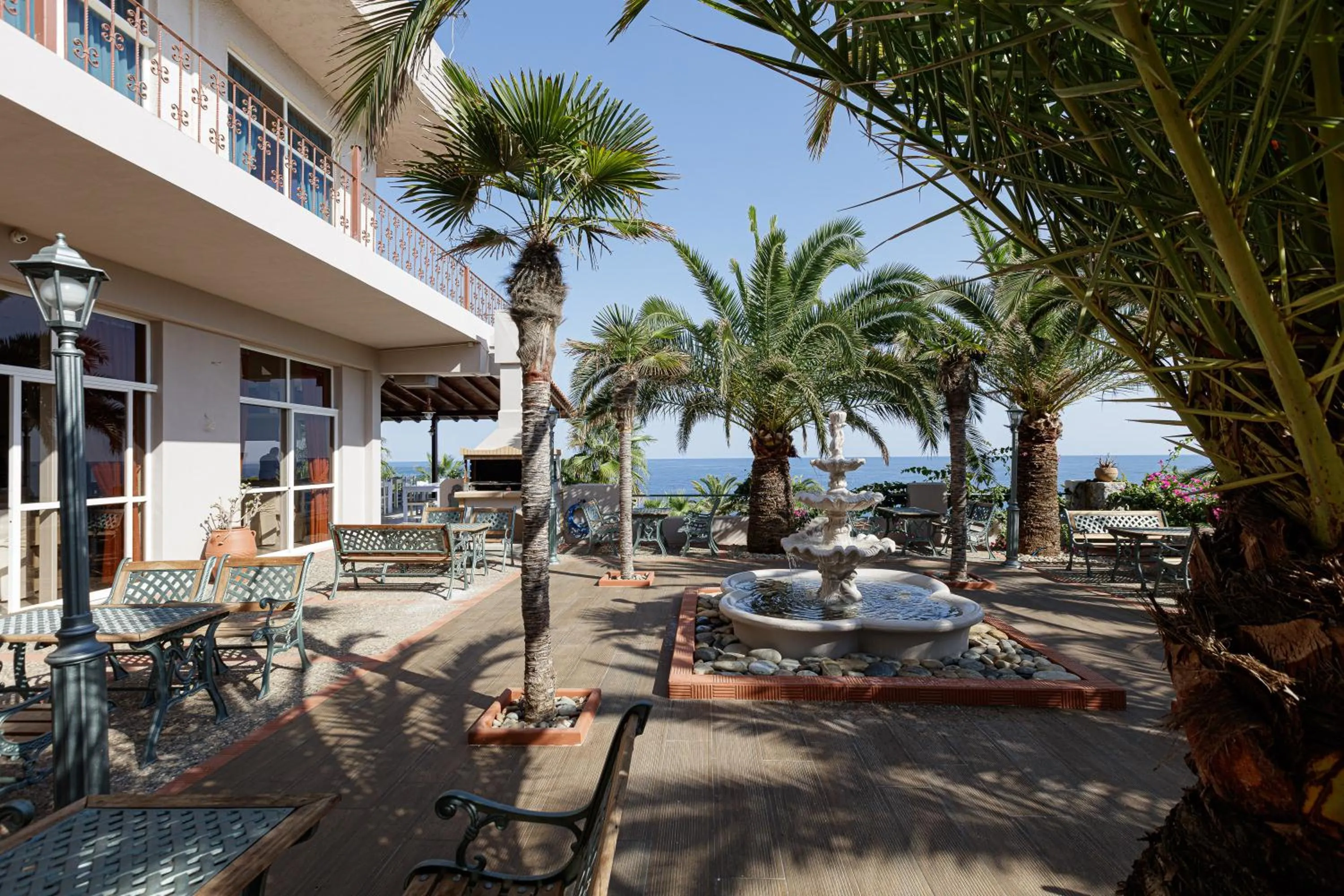 Patio in Europa Resort Hotel