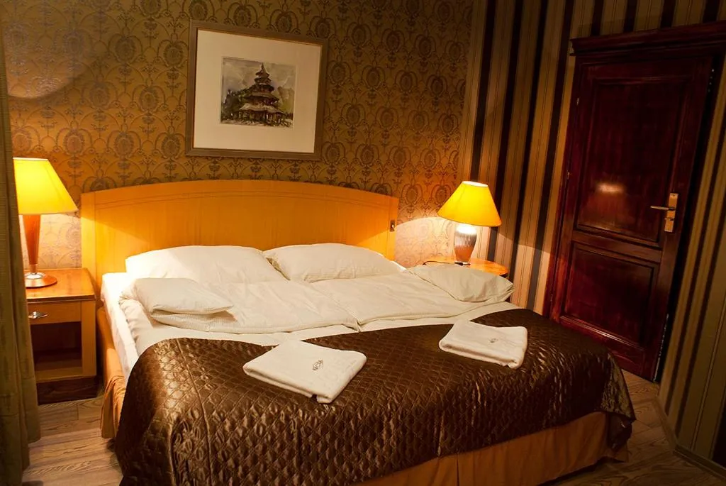 Bed in Hotel MCM Plus