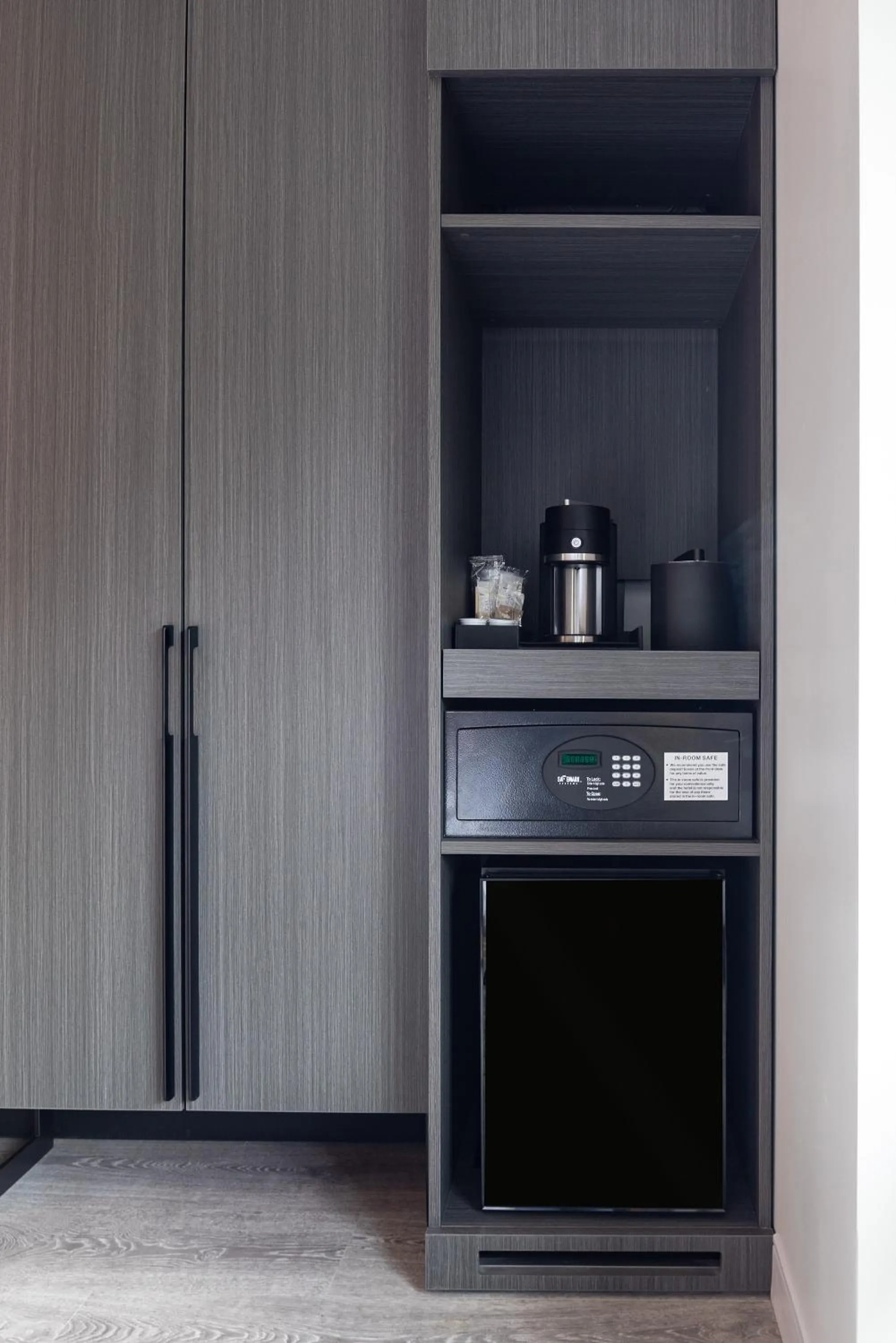 Coffee/tea facilities in Hyatt Centric Charlotte SouthPark