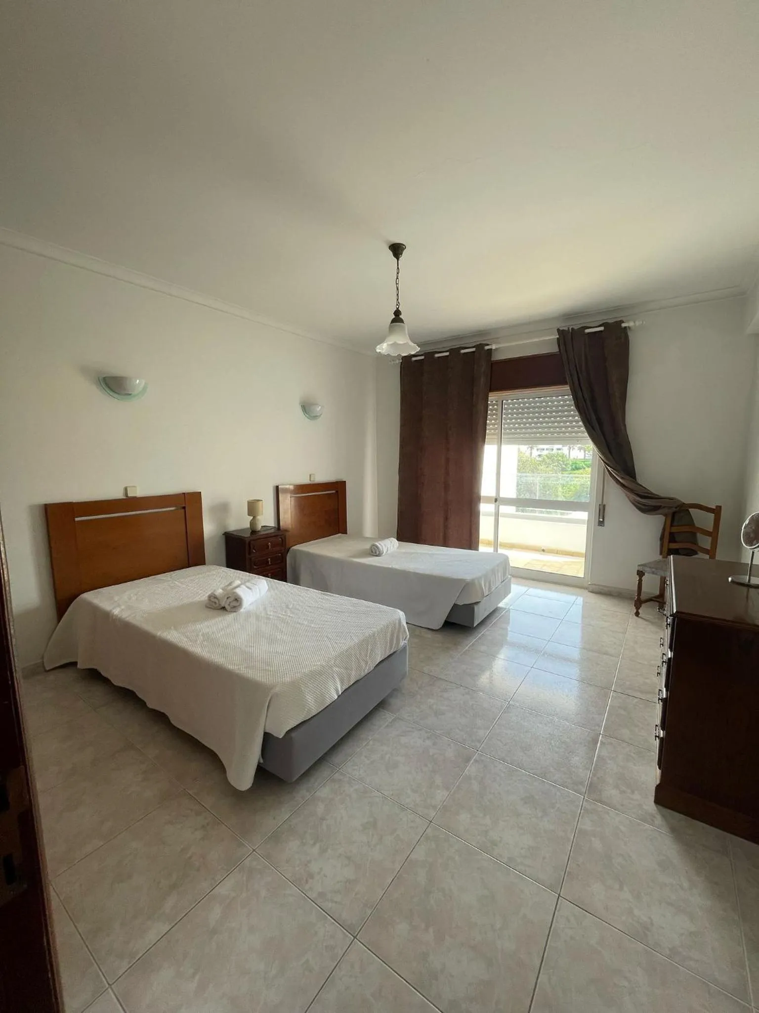 Bedroom, Bed in cantinho do mar