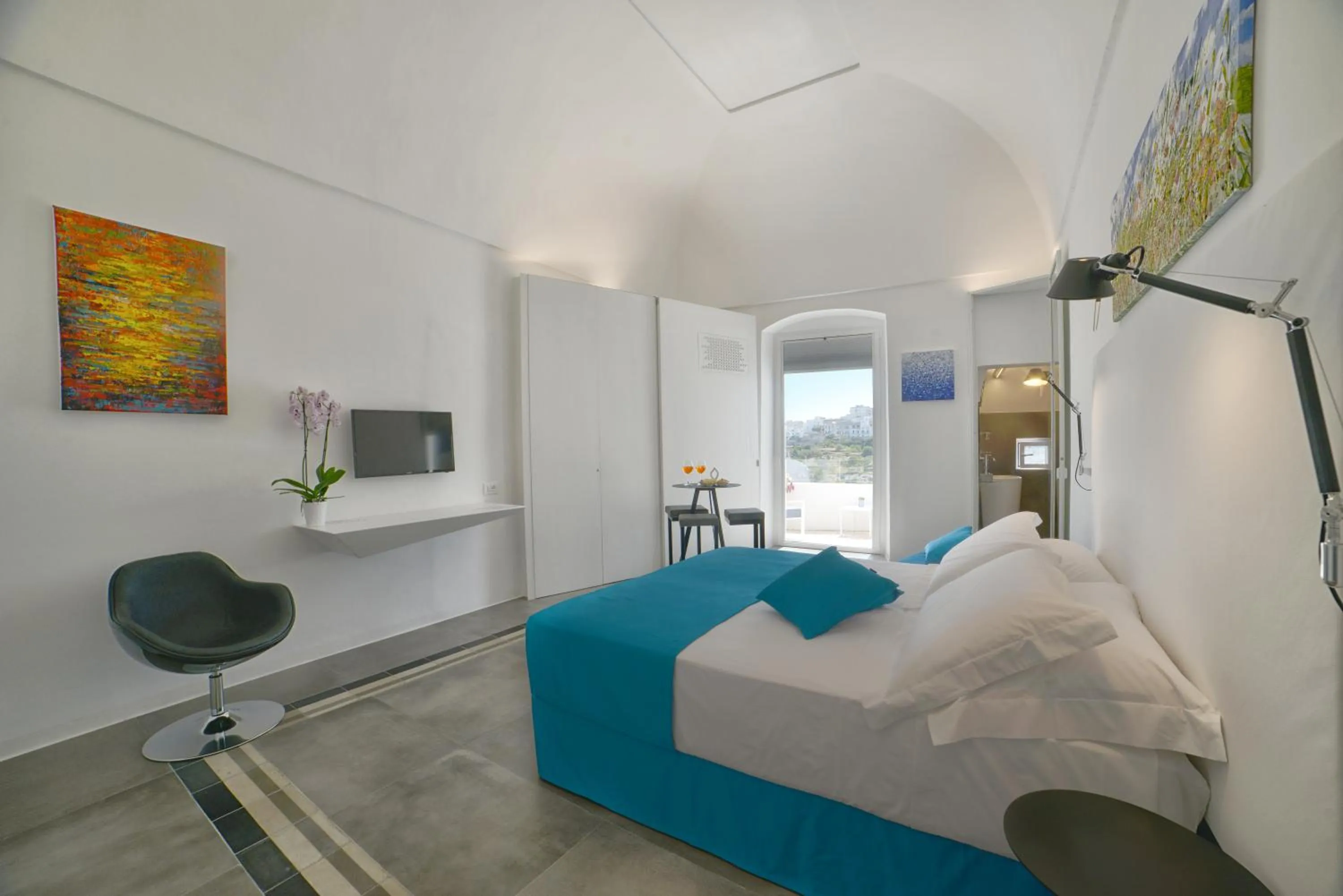 Photo of the whole room in Sunshine Luxury Rooms