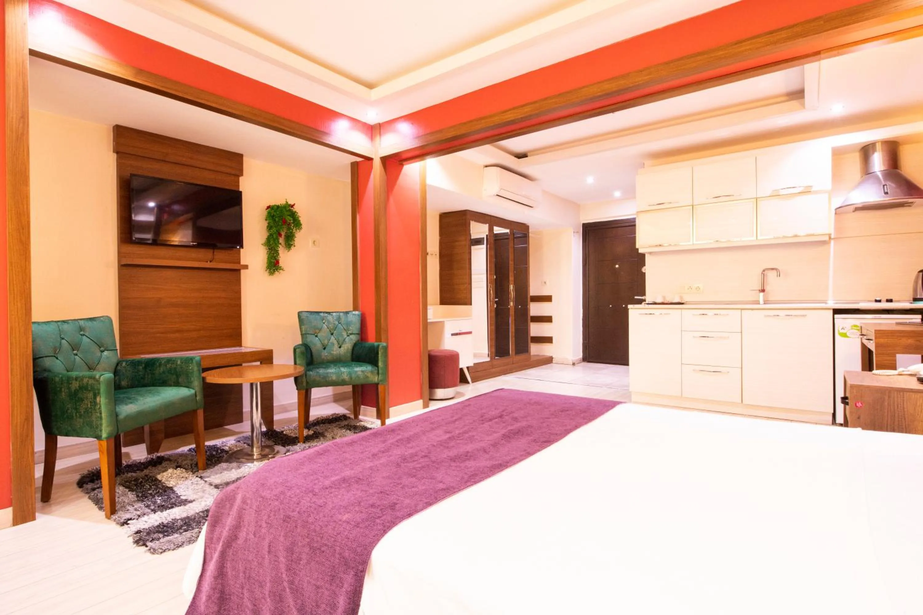 Bed in Pera Resort Hotel