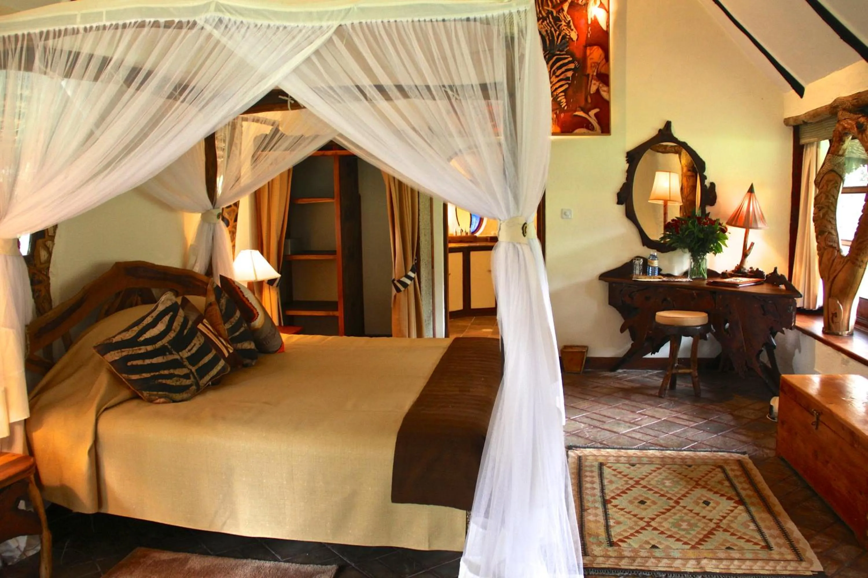 Photo of the whole room, Bed in Chui Lodge