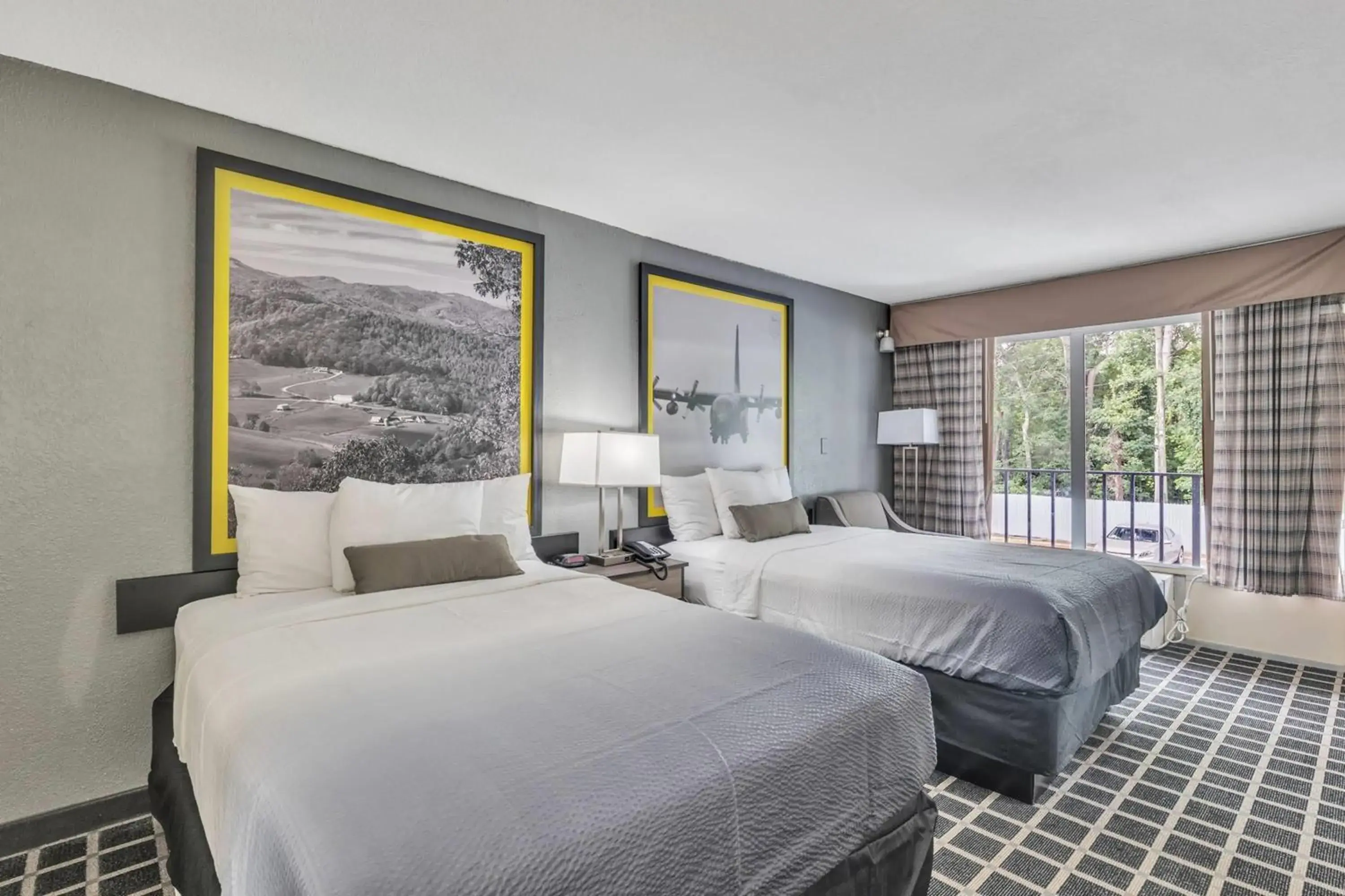 Double Room with Two Double Beds - Mobility Access/Non-Smoking in Super 8 by Wyndham Morganton Double Room with Two Double Beds - Mobility Access/Non-Smoking in Super 8 by Wyndham Morganton