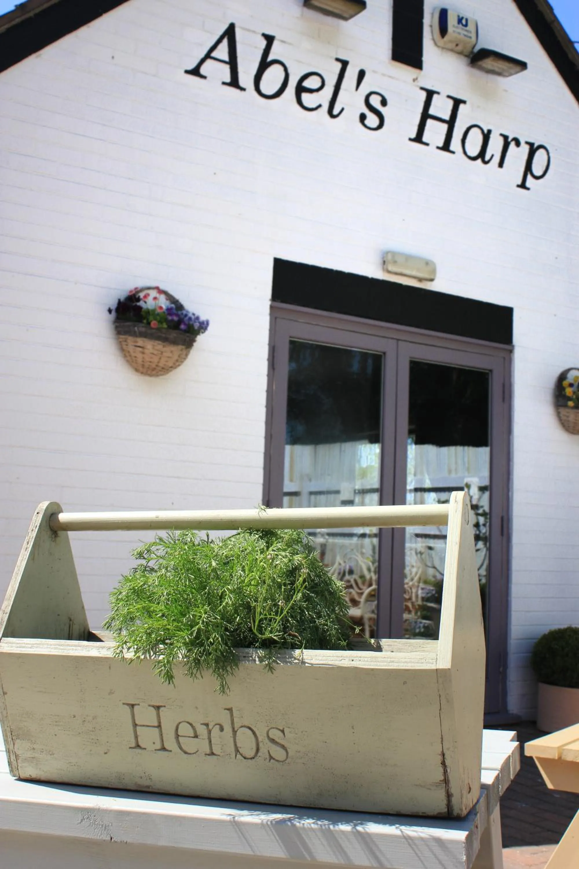 Facade/entrance in Abel's Harp