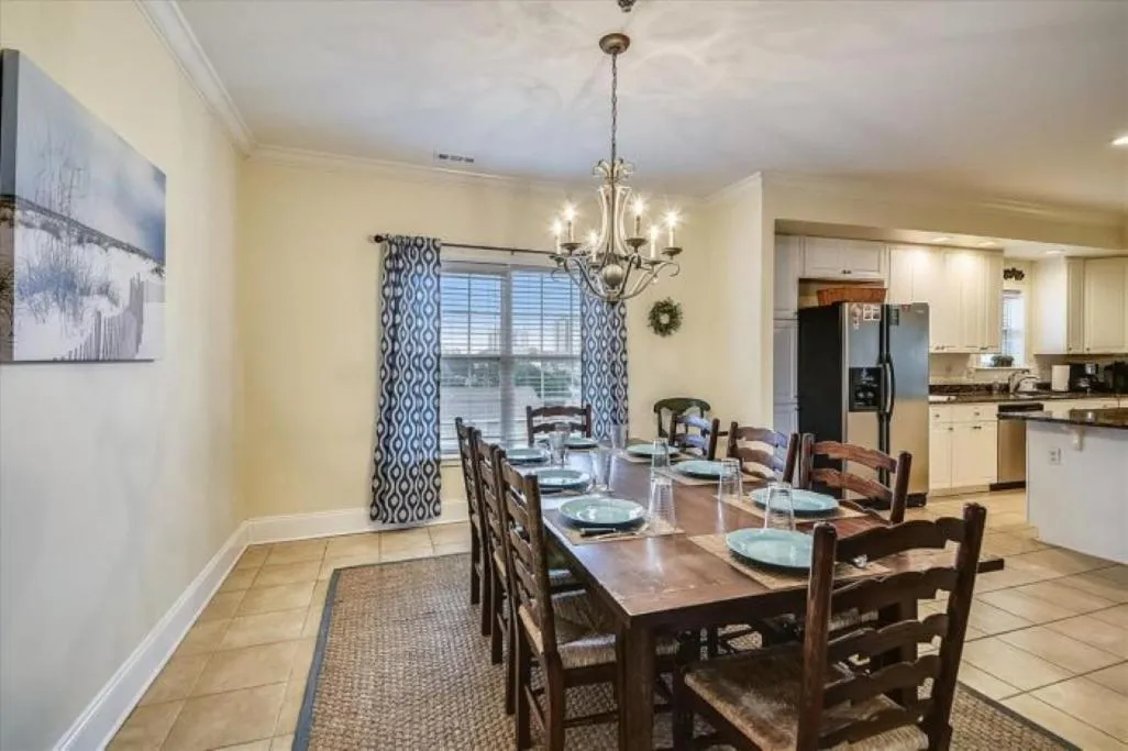 Dining area in Ocean View Luxury Rental - Sleeps 16