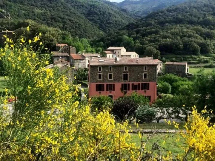 Property building in Auberge Cevenole